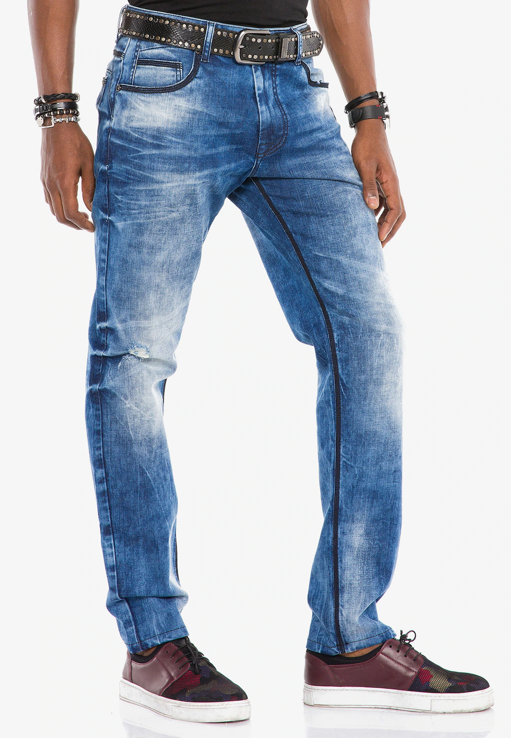 Cipo & Baxx Bequeme Jeans, mit coolen Kontrastnähten günstig online kaufen