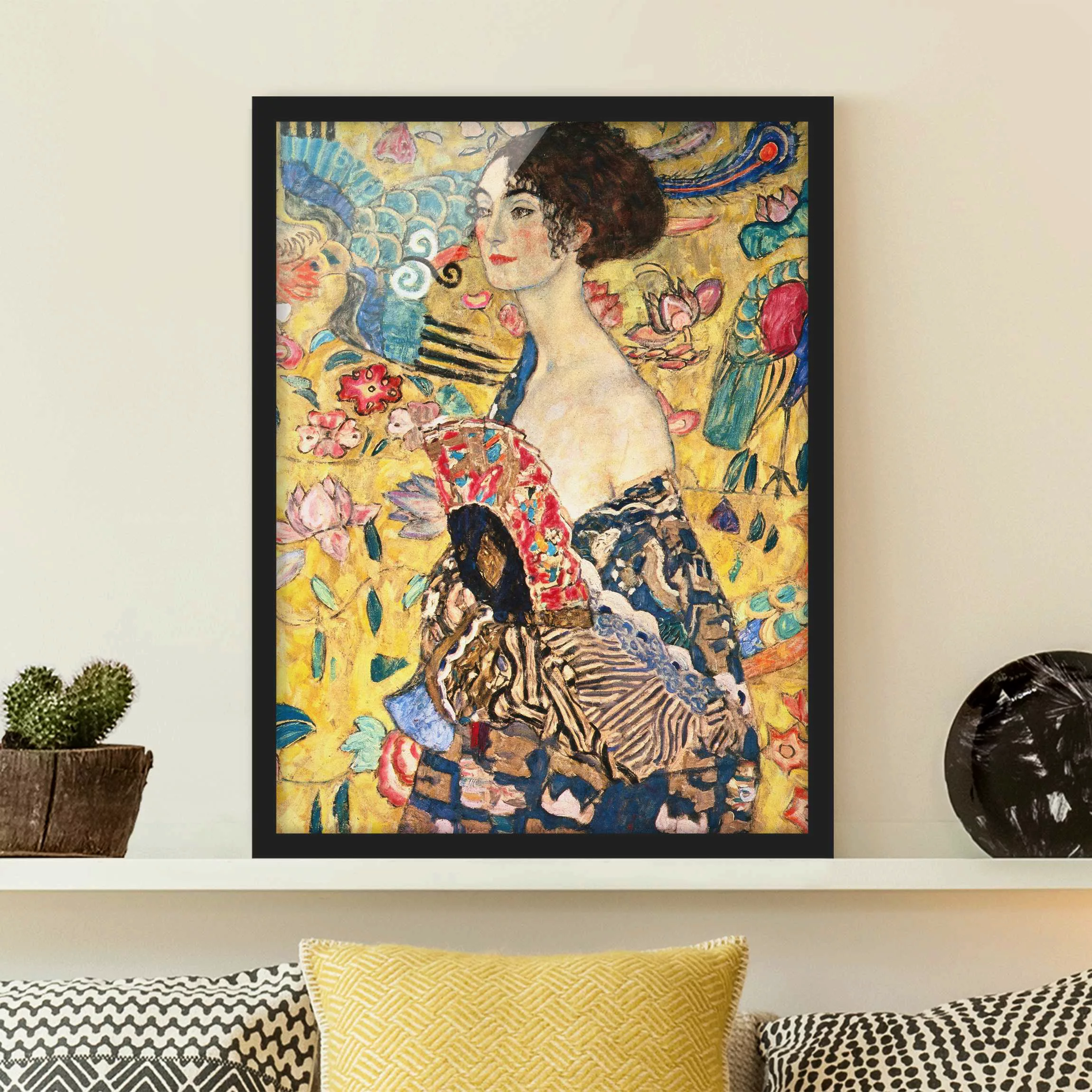 Bild mit Rahmen Kunstdruck - Hochformat Gustav Klimt - Dame mit Fächer günstig online kaufen