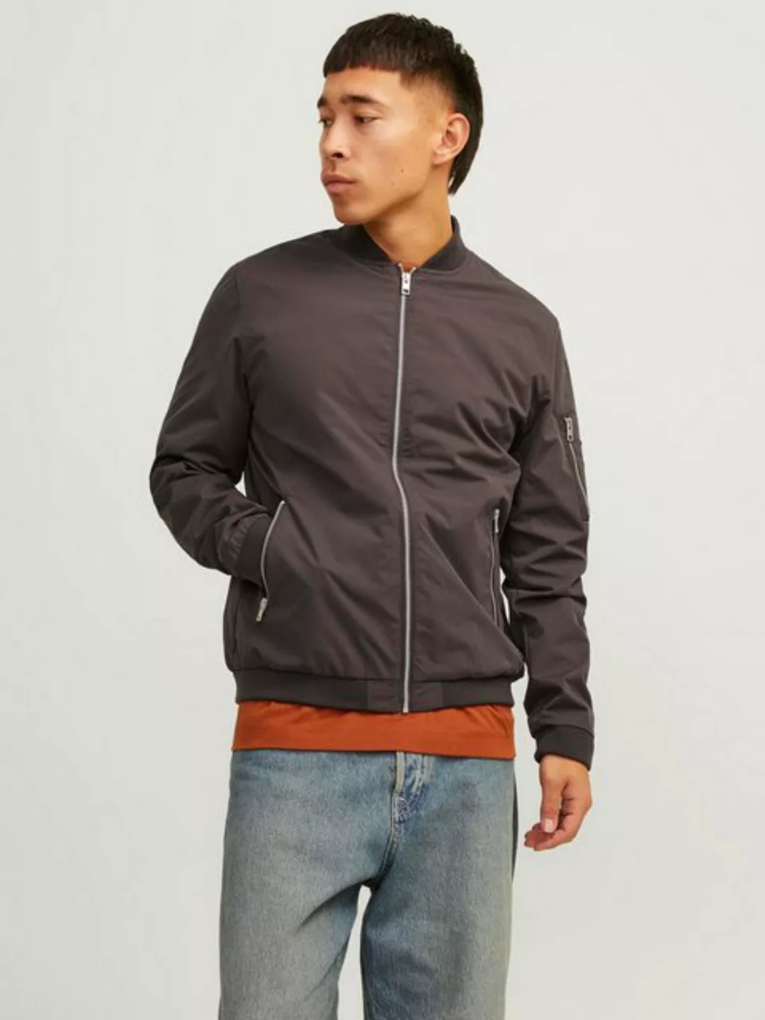 Jack & Jones Blouson JJERUSH BOMBER NOOS mit Reißverschlusstaschen günstig online kaufen