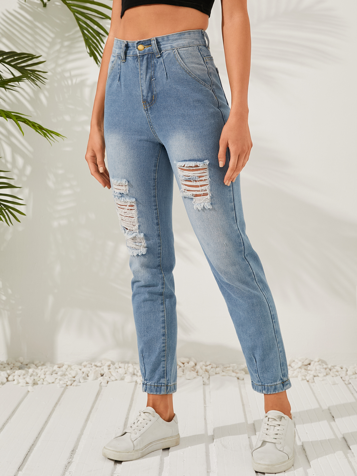Blaue Jeans mit seitlichen Taschen und zufälligen Rippendetails günstig online kaufen