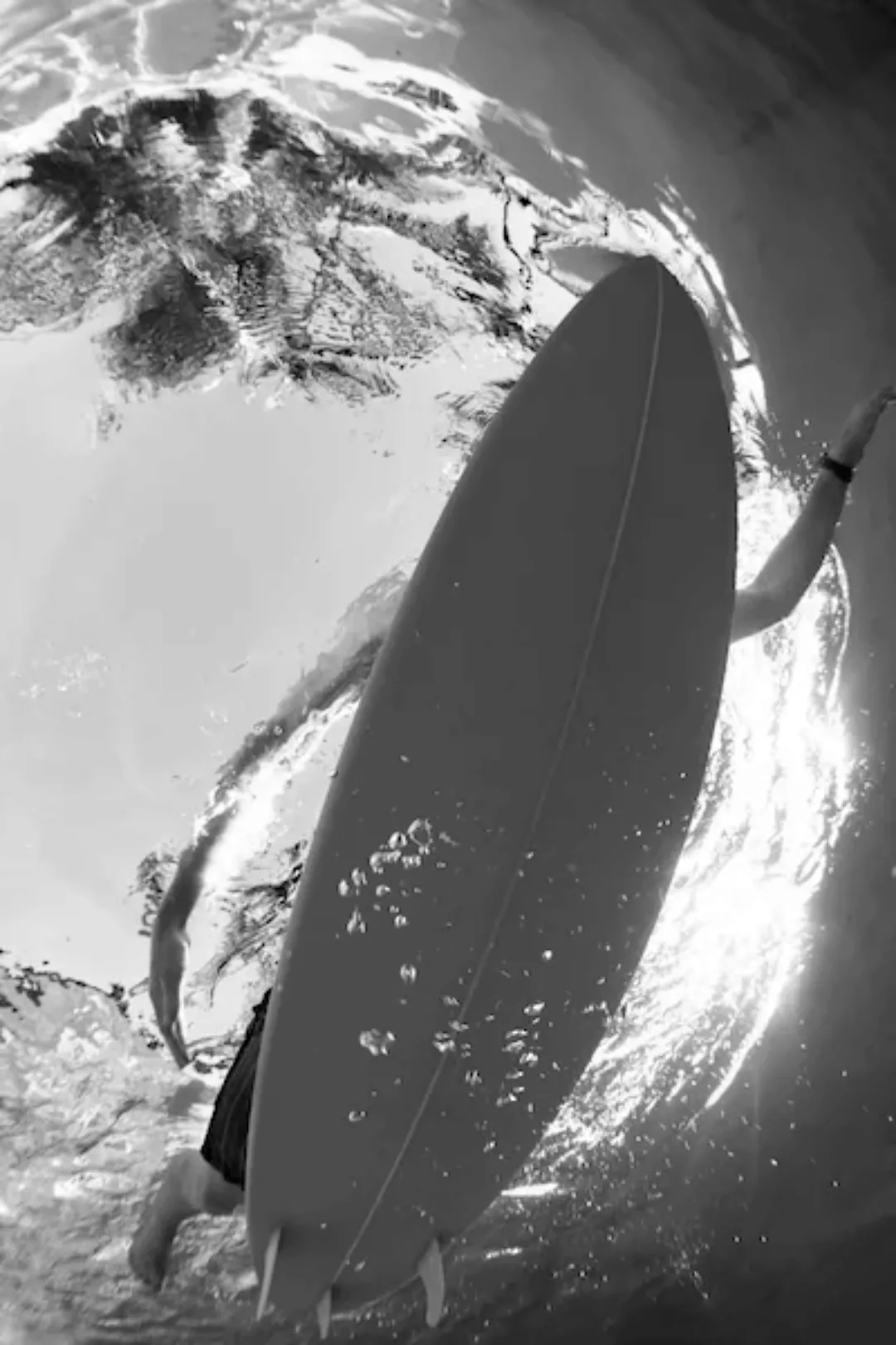 queence Acrylglasbild "Surfer im Meer" günstig online kaufen