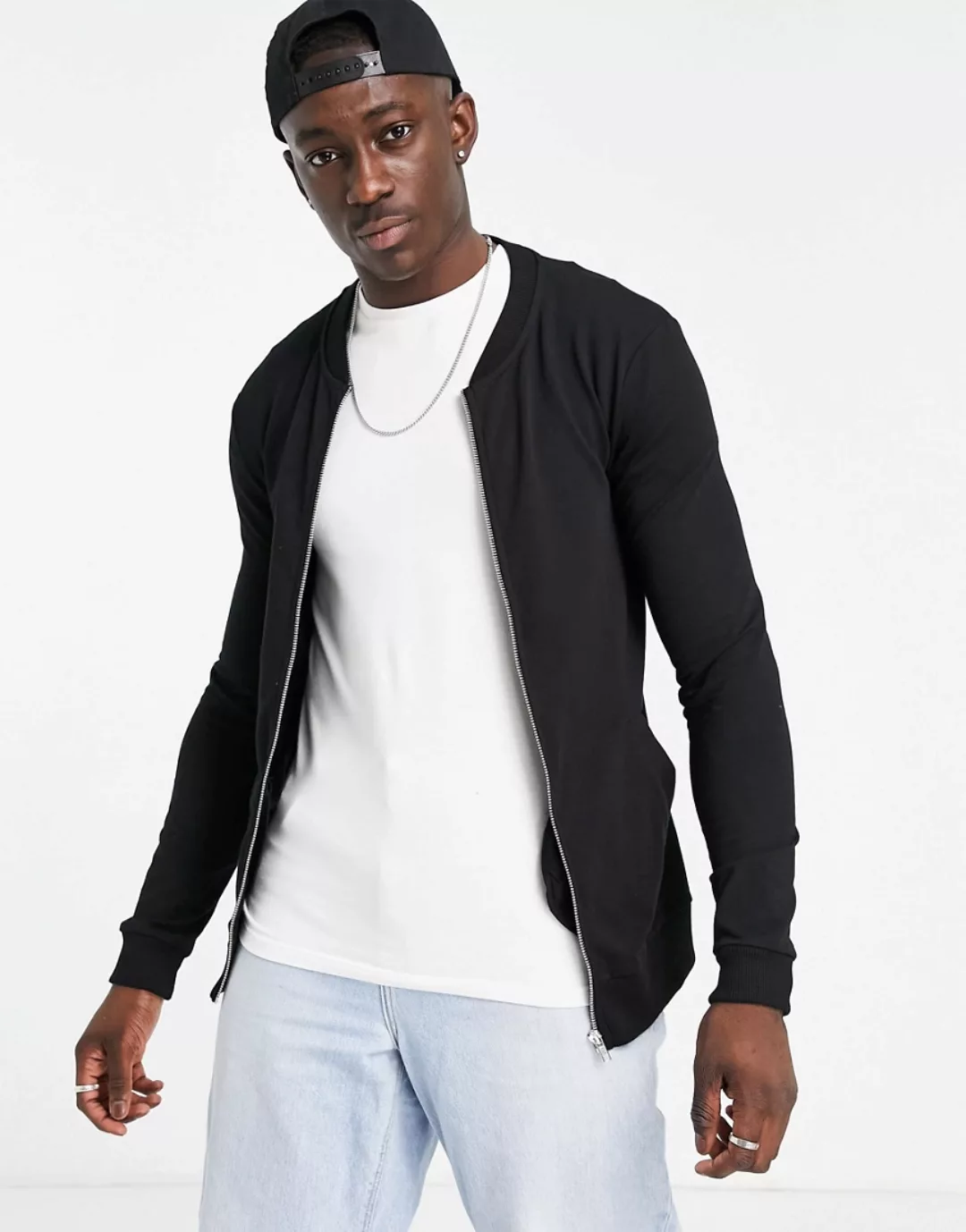 ASOS DESIGN – Schwarze Muskel-Bomberjacke aus Jersey günstig online kaufen