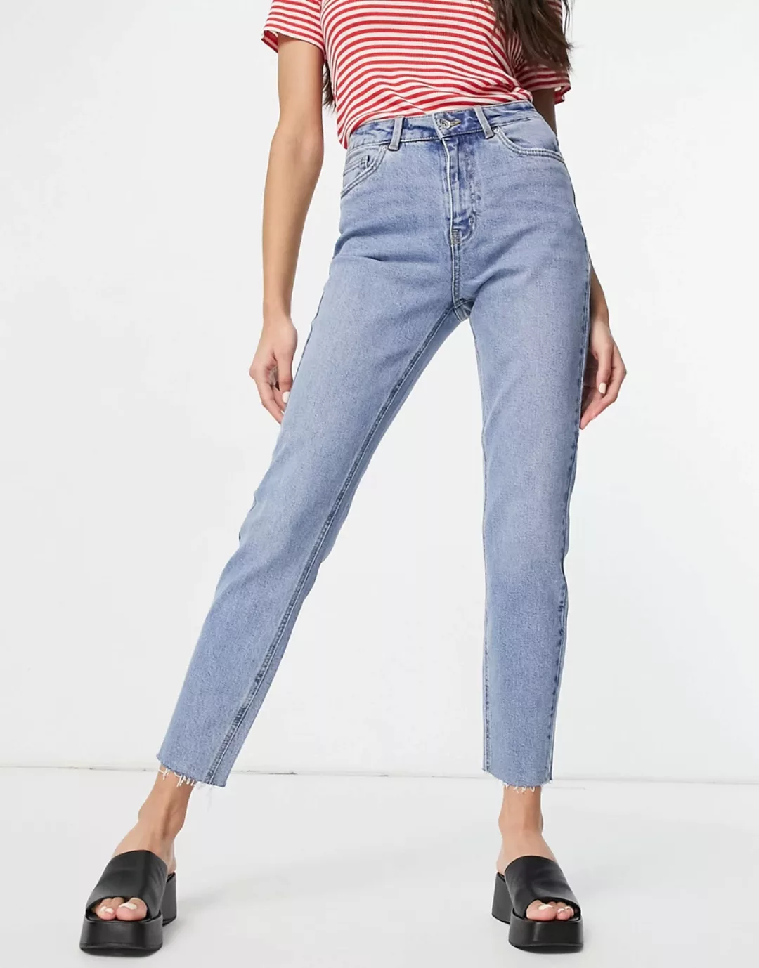 Vero Moda – Gerade geschnittene Jeans aus einem Bio-Baumwollmix in hellblau günstig online kaufen