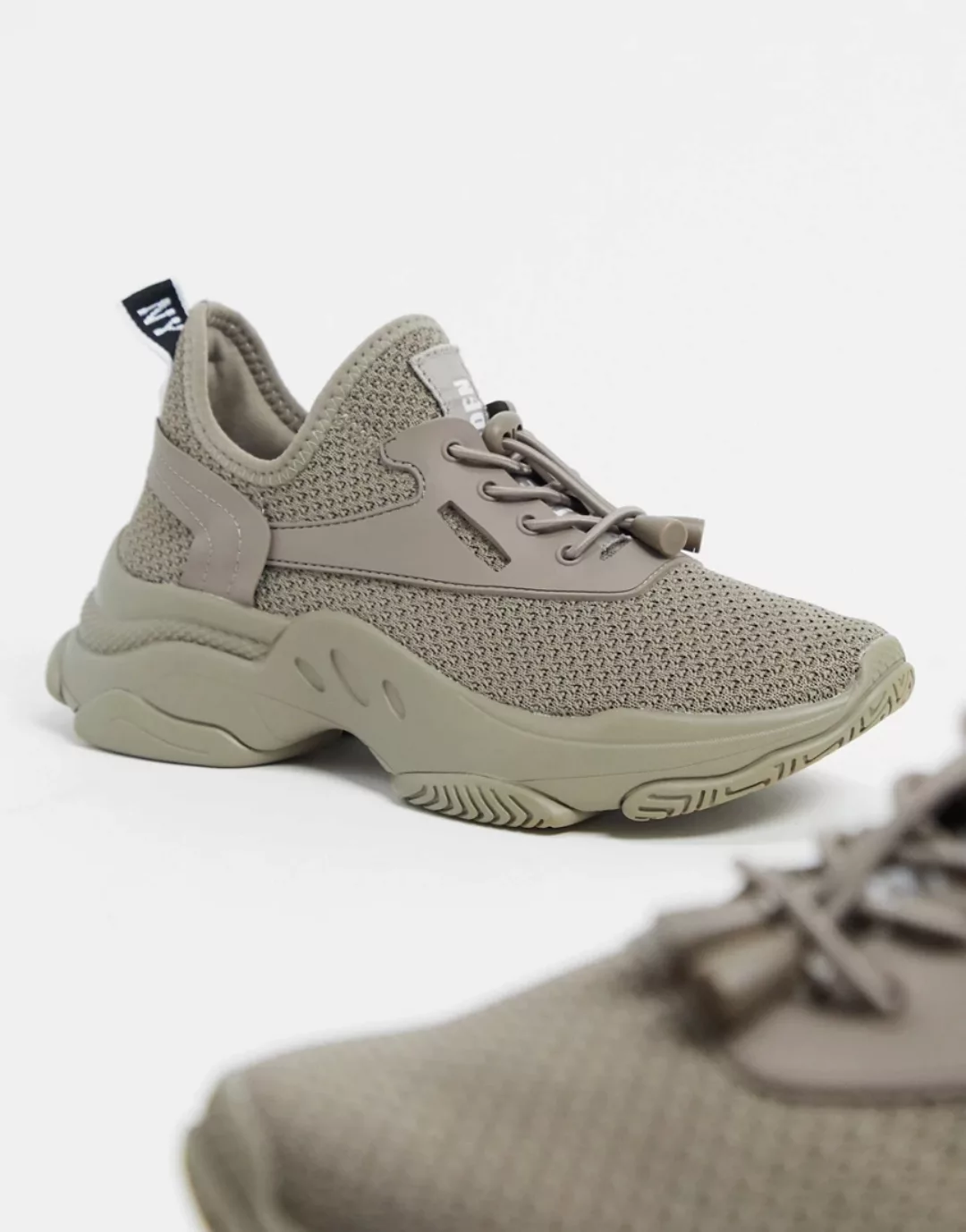 Steve Madden – Match – Sneaker mit dicker Sohle in Taupe-Neutral günstig online kaufen