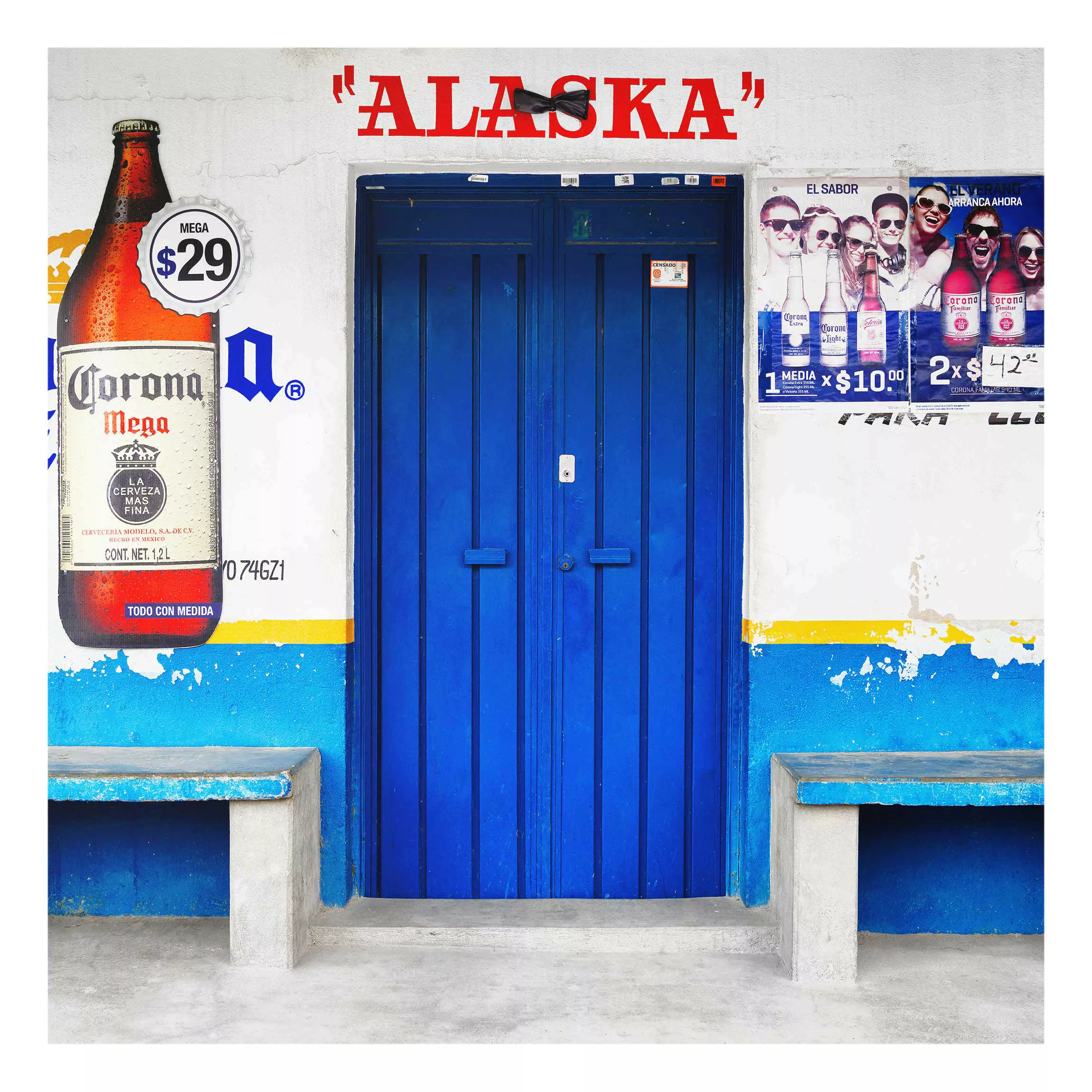 Glasbild Architektur & Skyline - Quadrat ALASKA Blue Bar günstig online kaufen