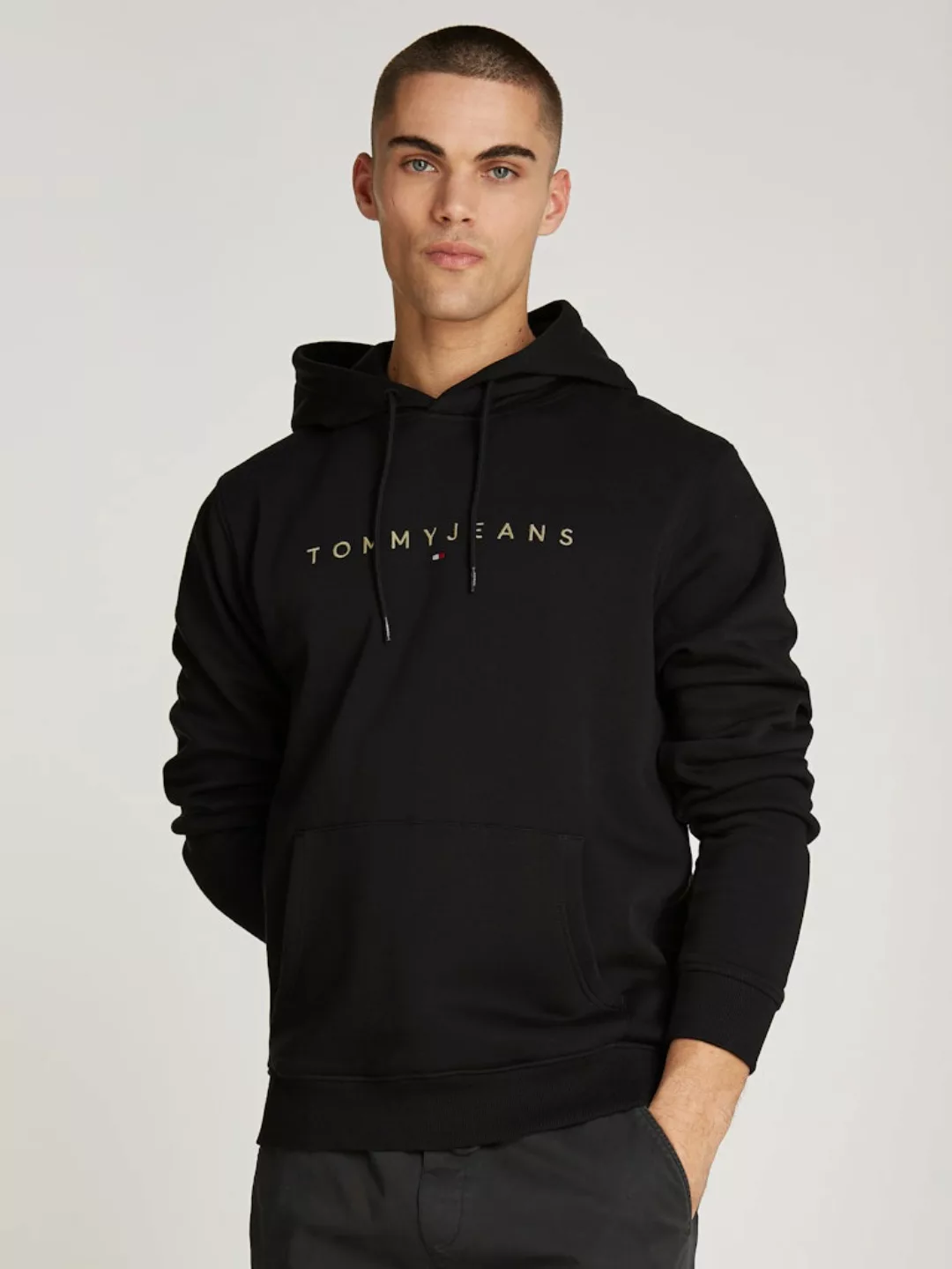 Tommy Jeans Sweatshirt TJM REG LINEAR GOLD HOOD EXT besticktes Markenlogo a günstig online kaufen