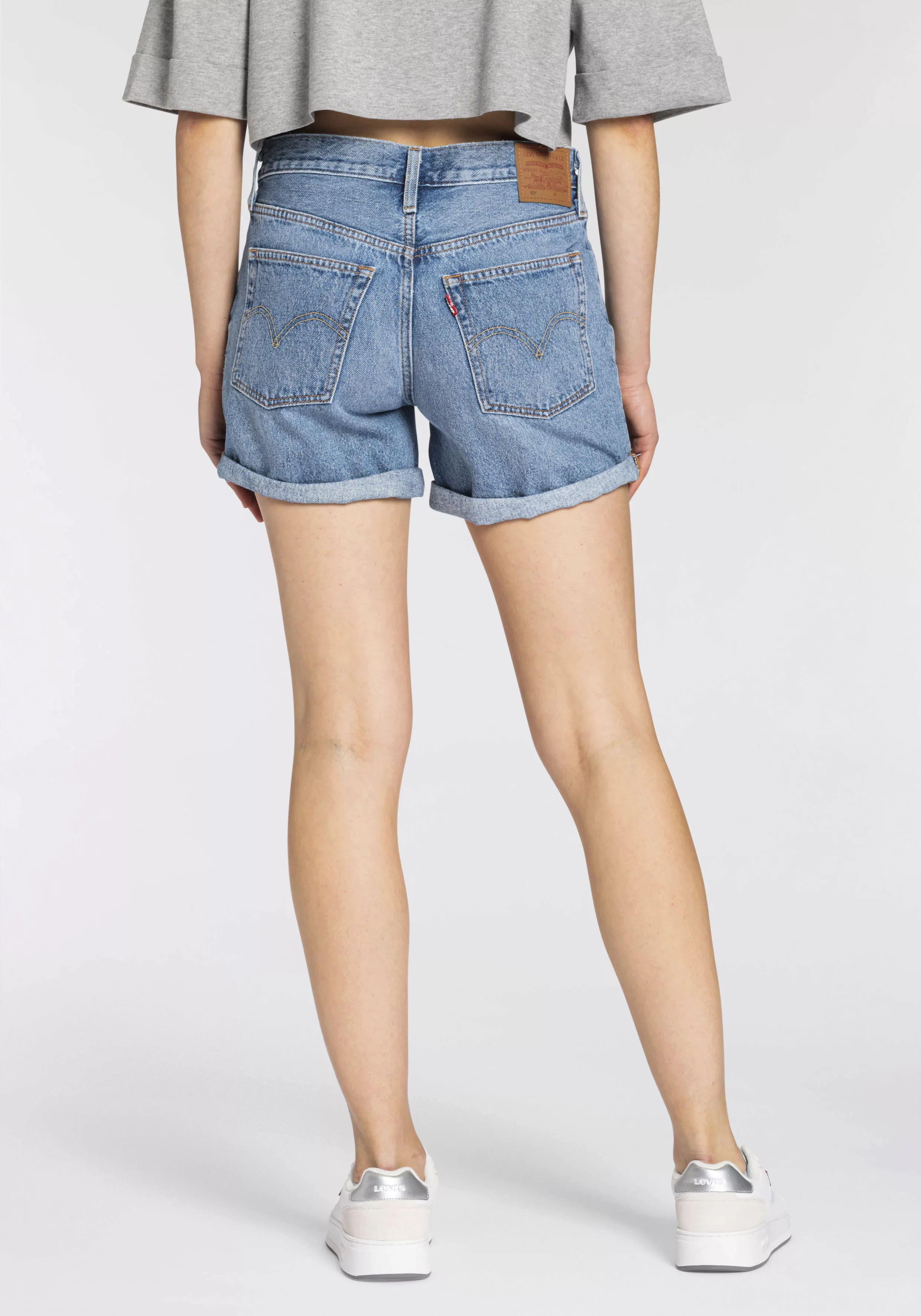 Levis Jeansshorts "501 Short Long", Mit Knopfverschluss und krempelbarem Sa günstig online kaufen