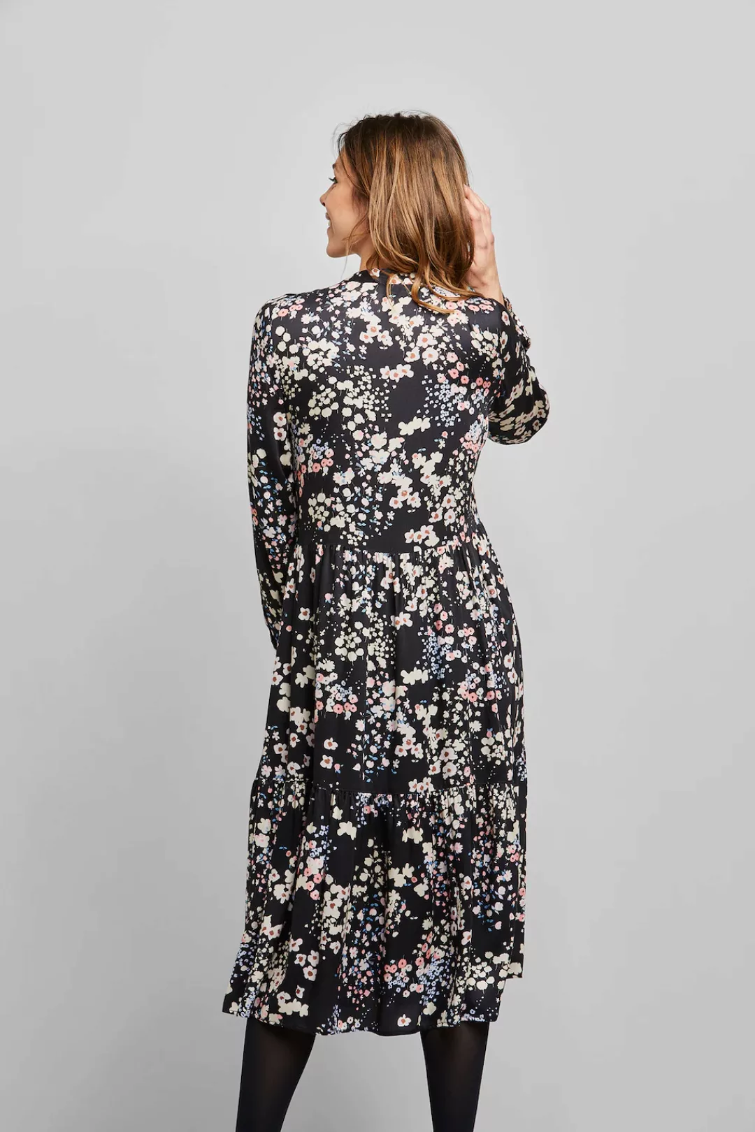 bugatti Blusenkleid, mit angesagtem floralen Print günstig online kaufen