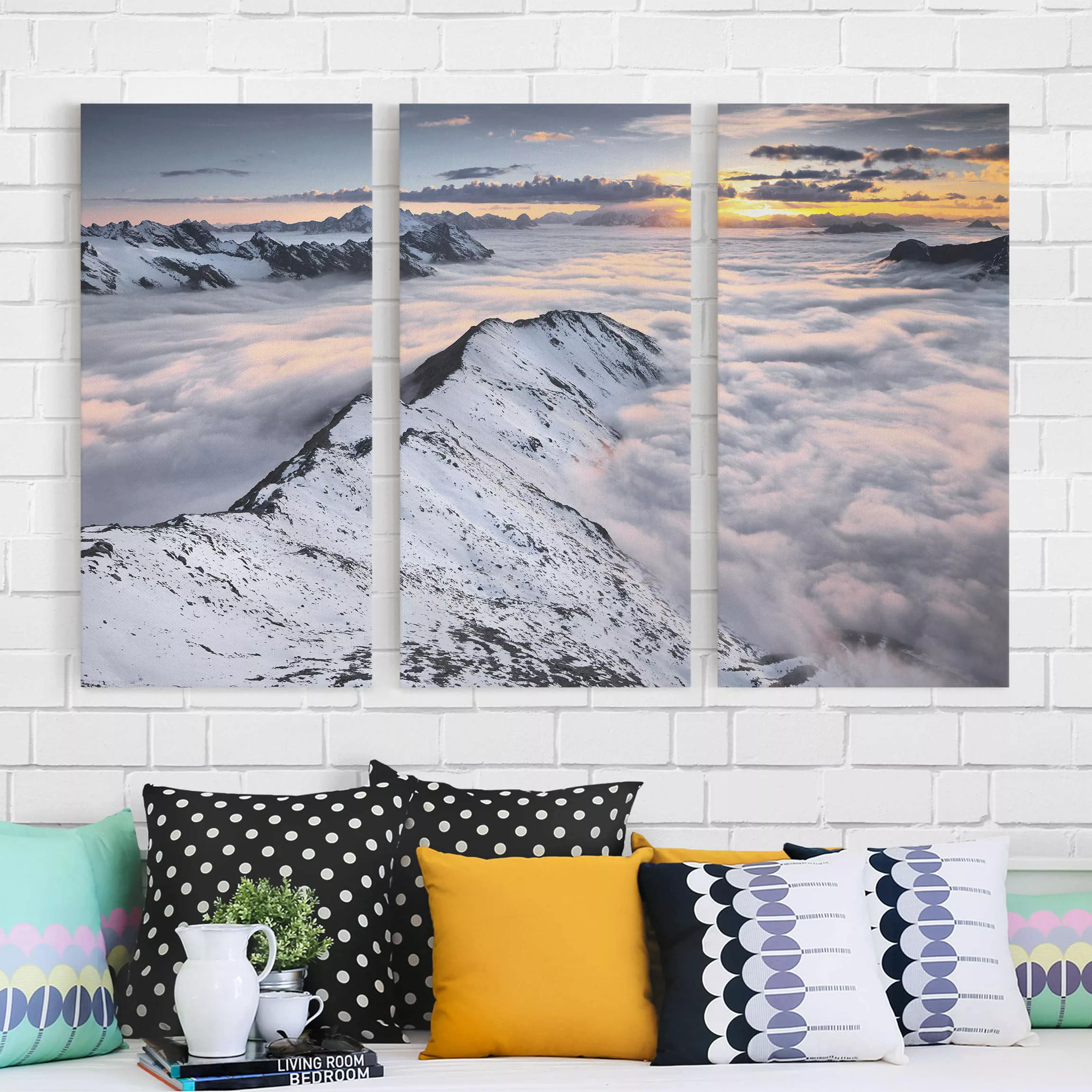 3-teiliges Leinwandbild Berg - Querformat Blick über Wolken und Berge günstig online kaufen