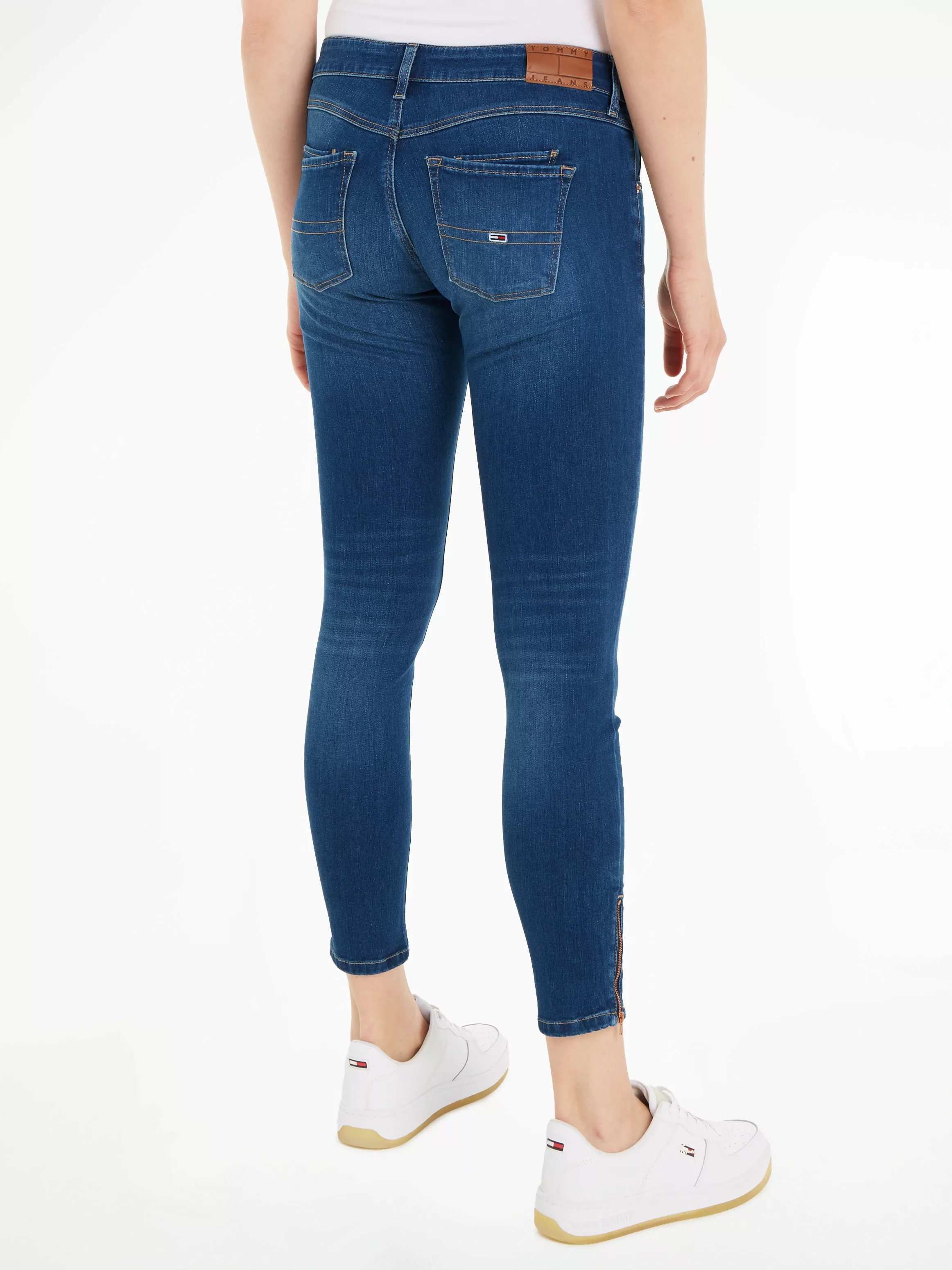 Tommy Jeans Skinny-fit-Jeans "SCARLETT LW SKN ANK ZIP AH1239", mit Lederlog günstig online kaufen