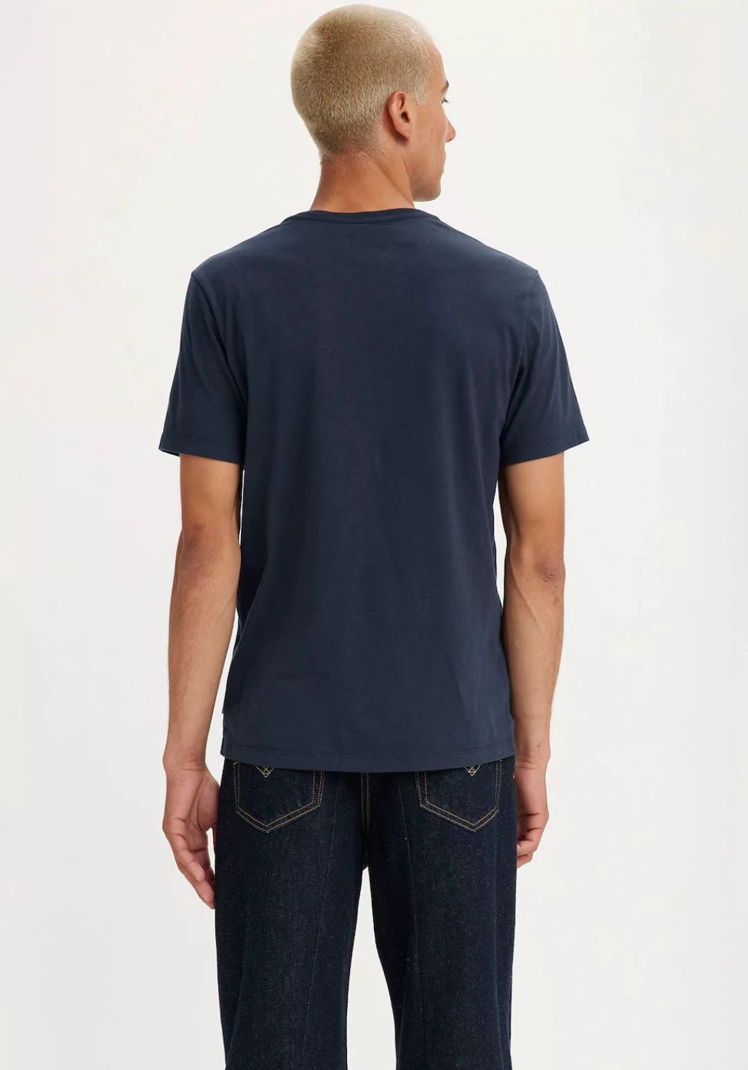 Levi's® Kurzarmshirt mit Levi's® Logo auf der Brust günstig online kaufen