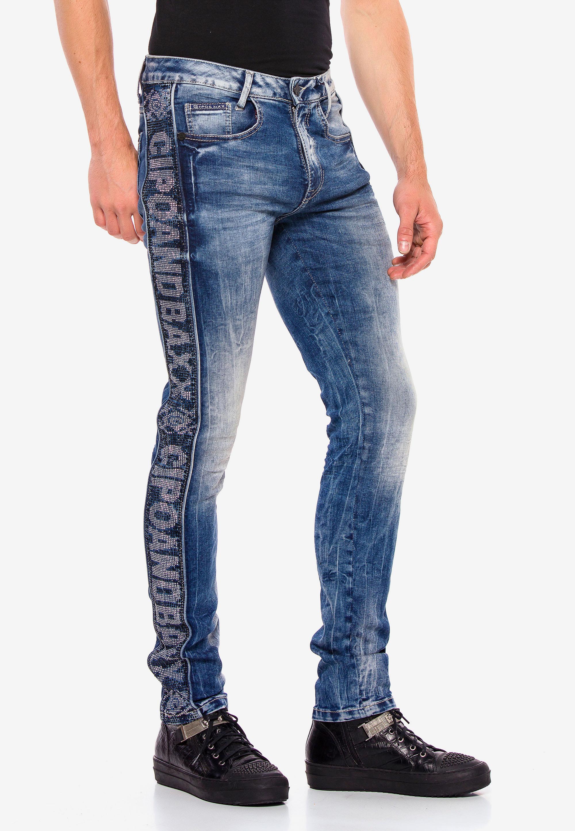 Cipo & Baxx Bequeme Jeans, mit seitlichem Markenschriftzug günstig online kaufen