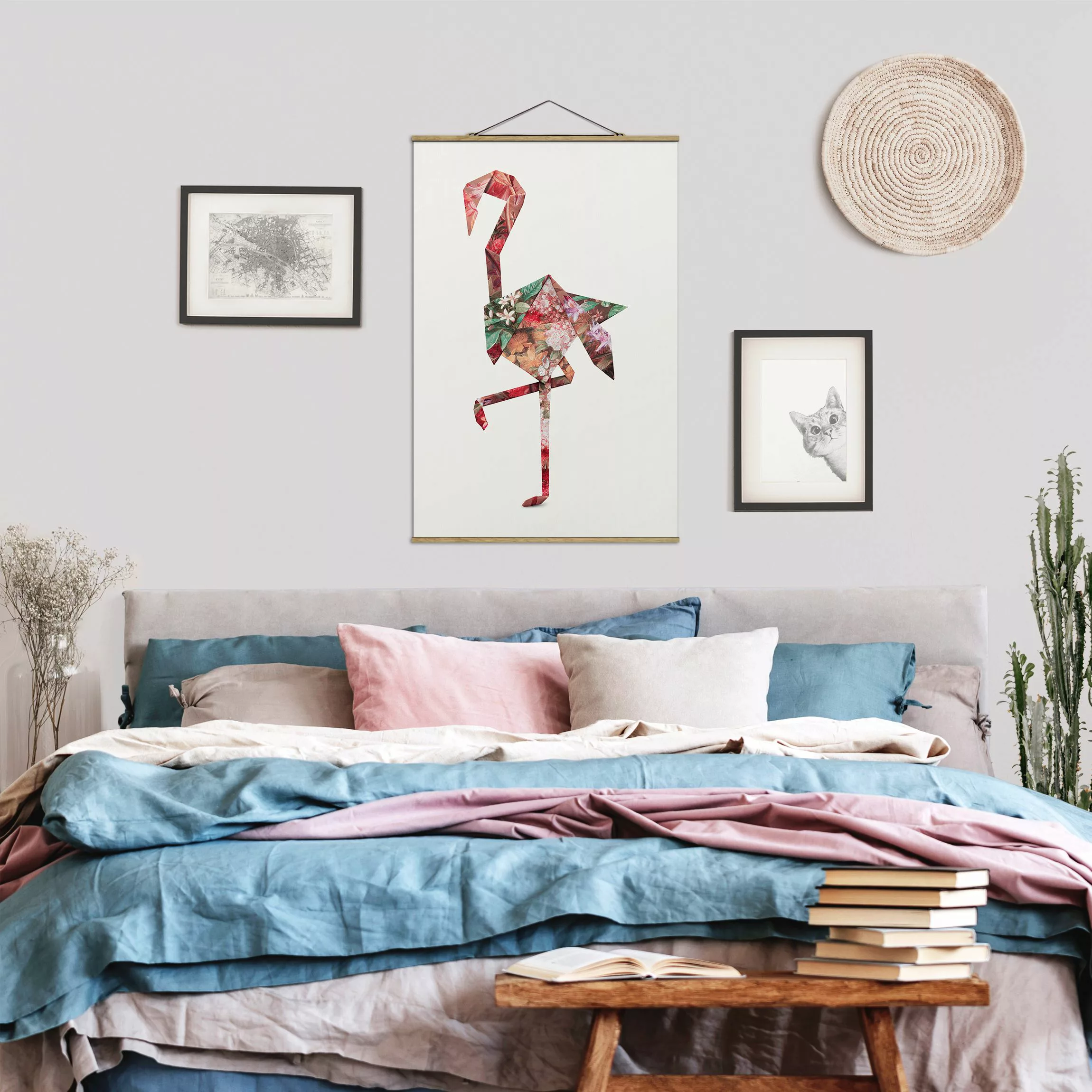 Stoffbild Blumen mit Posterleisten - Hochformat Origami Flamingo günstig online kaufen