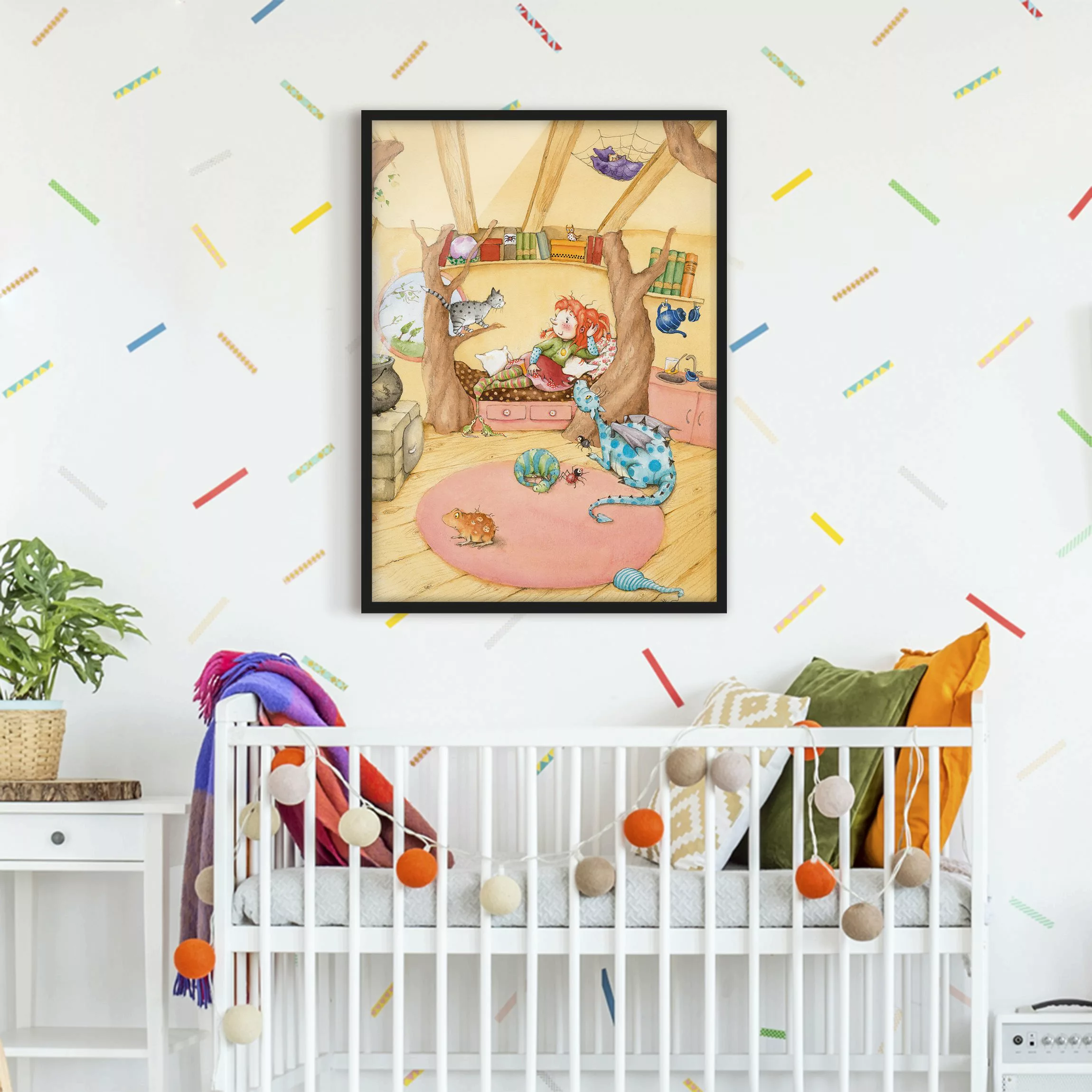 Bild mit Rahmen Kinderzimmer - Hochformat Frida erzählt vom Hexentreffen günstig online kaufen