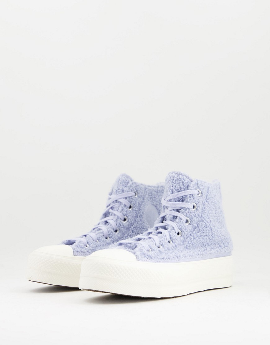 Converse – Chuck Taylor Lift – Cosy Club – Plateau-Sneaker aus Teddyfell in günstig online kaufen