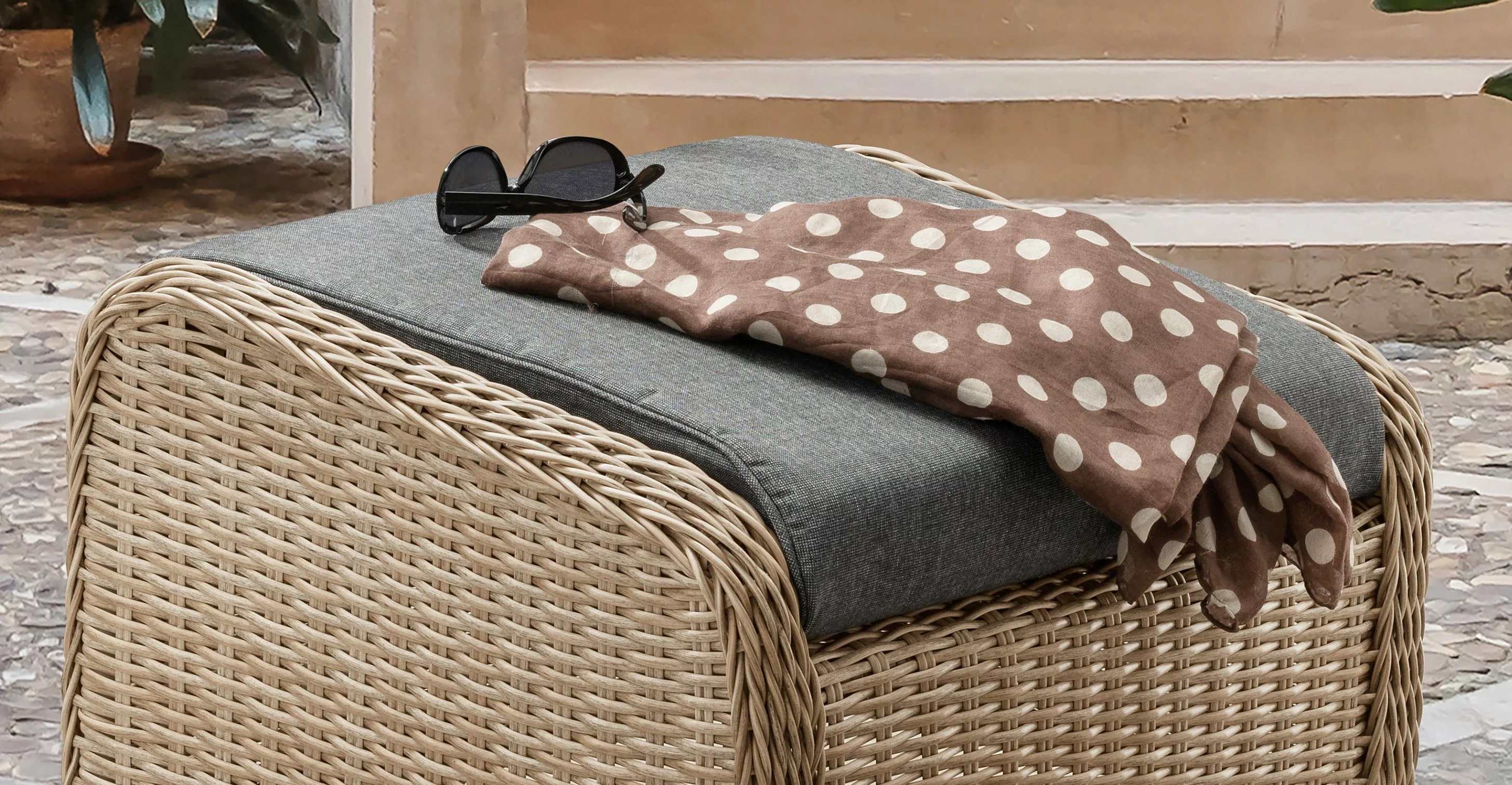 Destiny Fußhocker CASA, 66x58cm, Aluminium, Polyrattan, günstig online kaufen