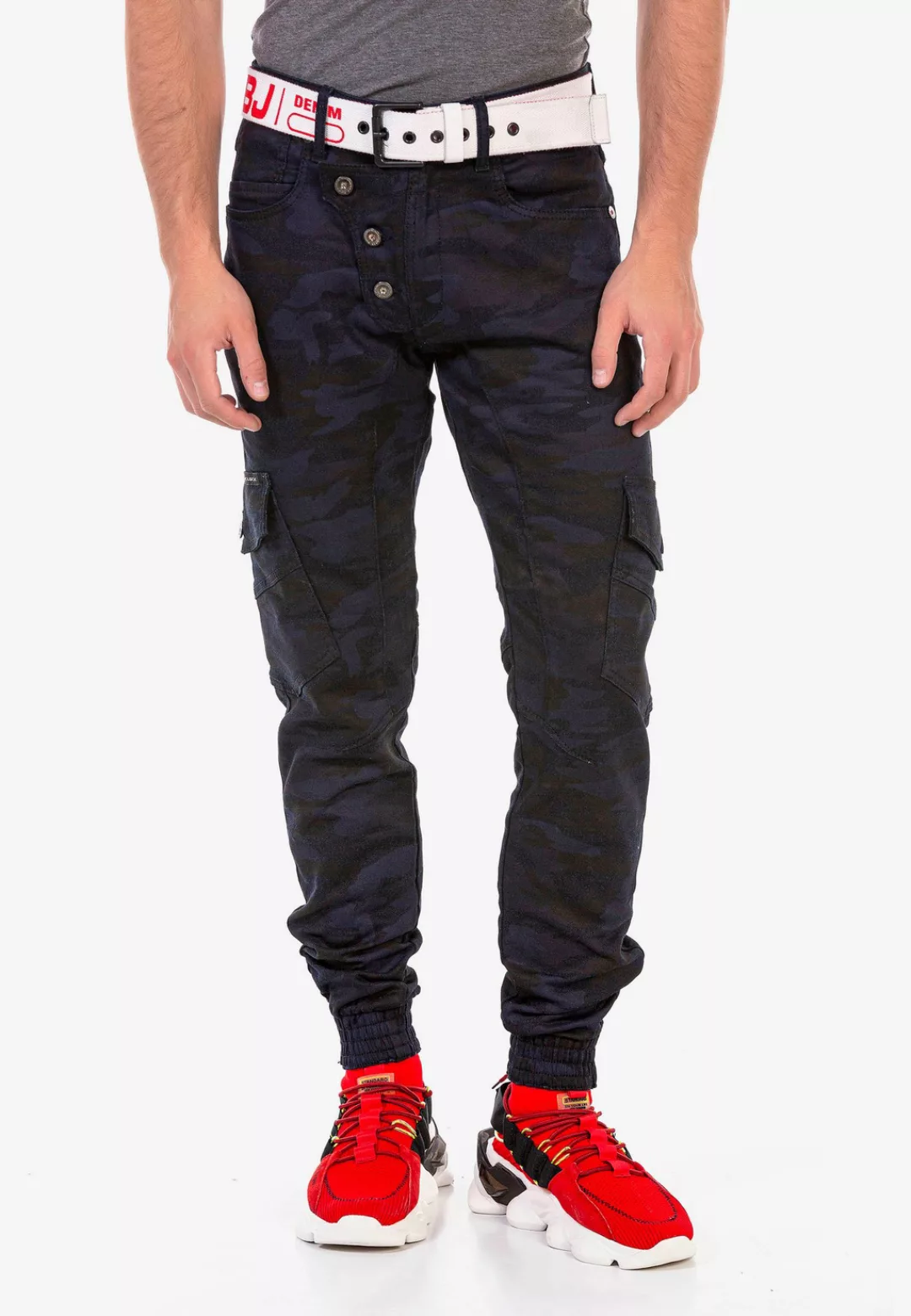 Cipo & Baxx Bequeme Jeans, mit tollen Cargotaschen günstig online kaufen