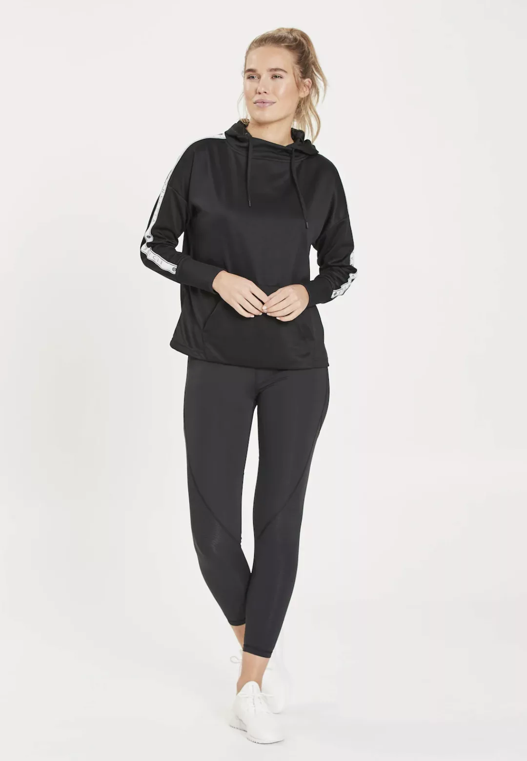 ATHLECIA Kapuzensweatshirt "Sella W", mit hippen Logoprint-Streifen günstig online kaufen