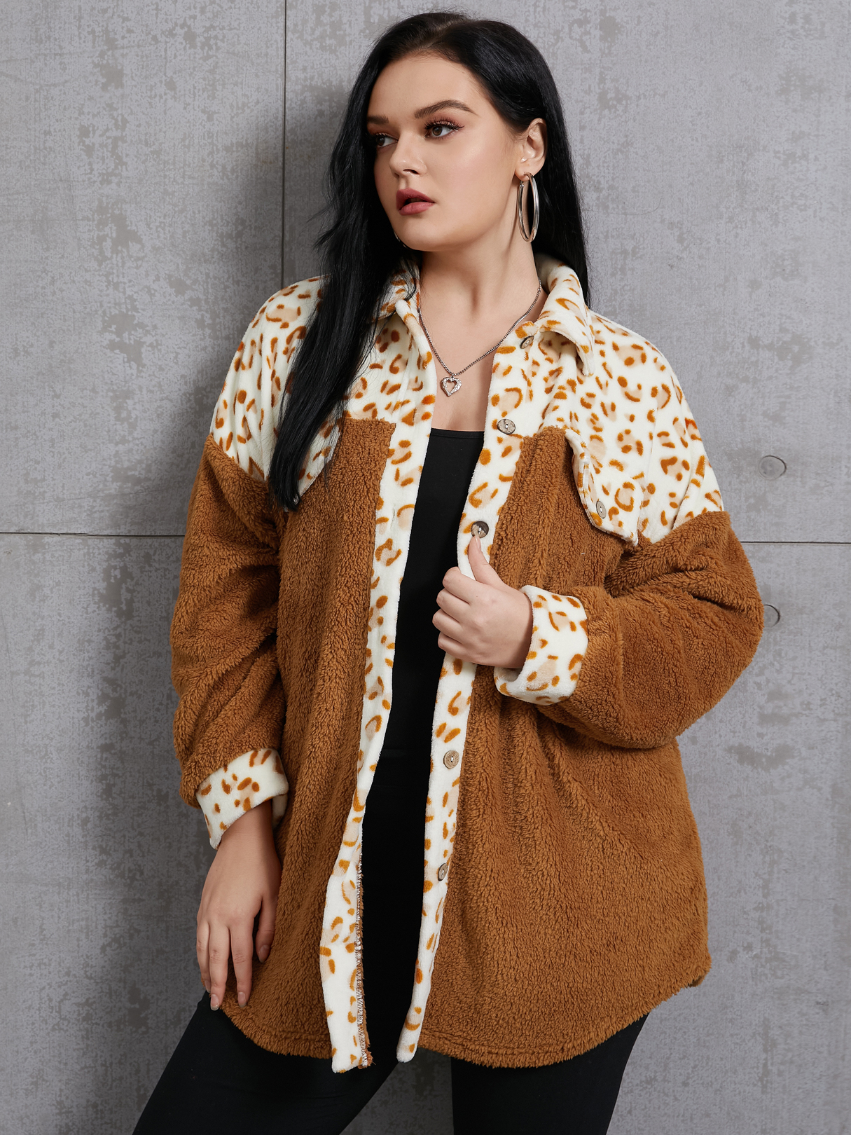 YOINS Plus Size Reverskragen Leopard Patchwork Design Langarm Jacke günstig online kaufen