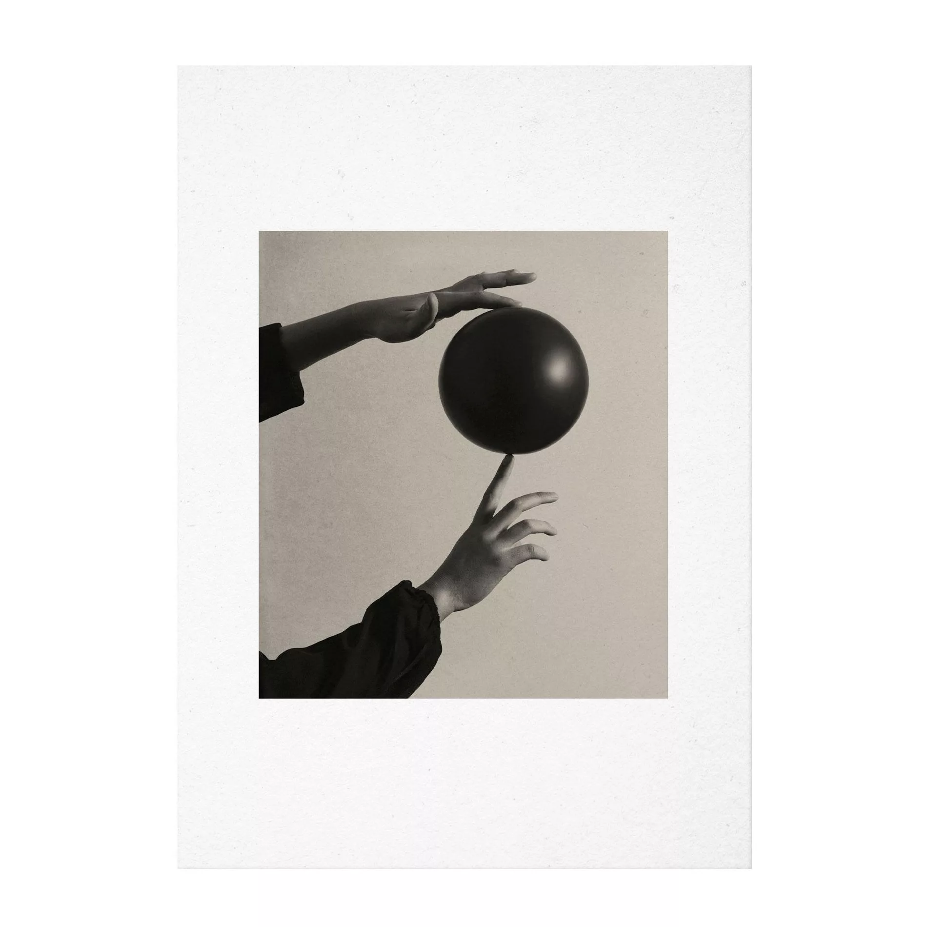 Paper Collective - Play II Kunstdruck 50x70cm - schwarz, weiß, grau/BxH 50x günstig online kaufen