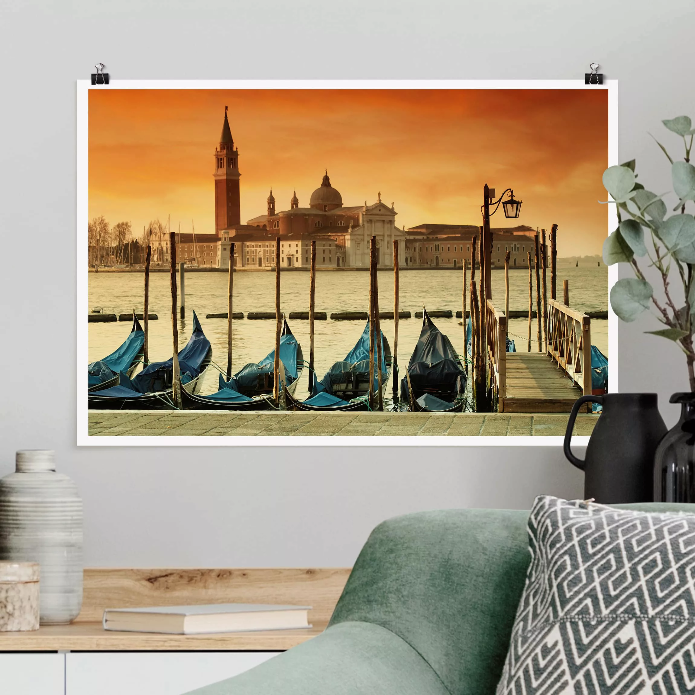 Poster Architektur & Skyline - Querformat Gondeln in Venedig günstig online kaufen