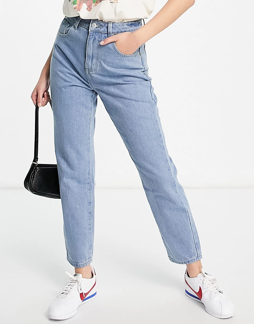 In The Style x Dani Dyer – Mom-Jeans in verwaschenem Blau günstig online kaufen