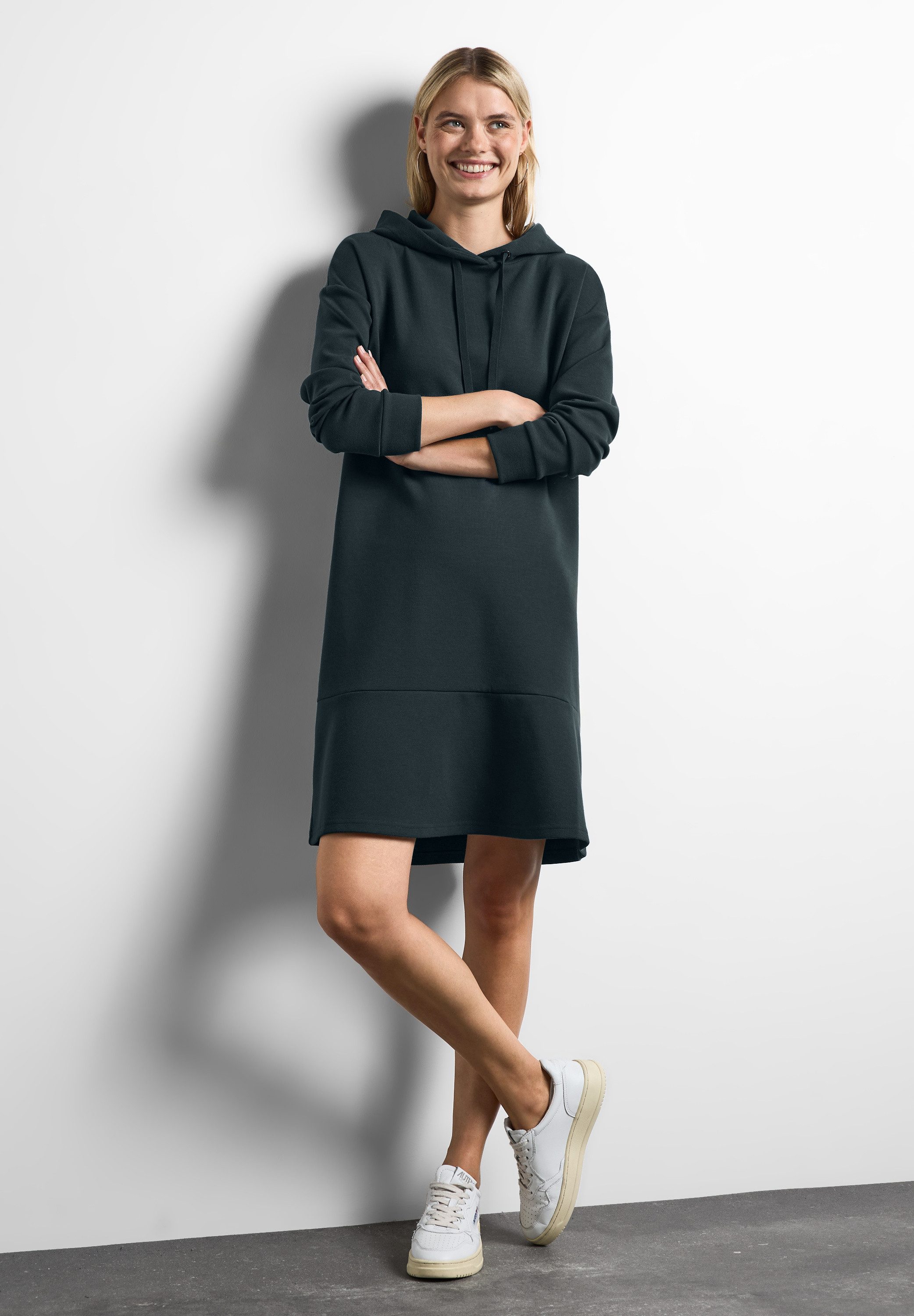 STREET ONE Sweatkleid, mit Kapuze günstig online kaufen