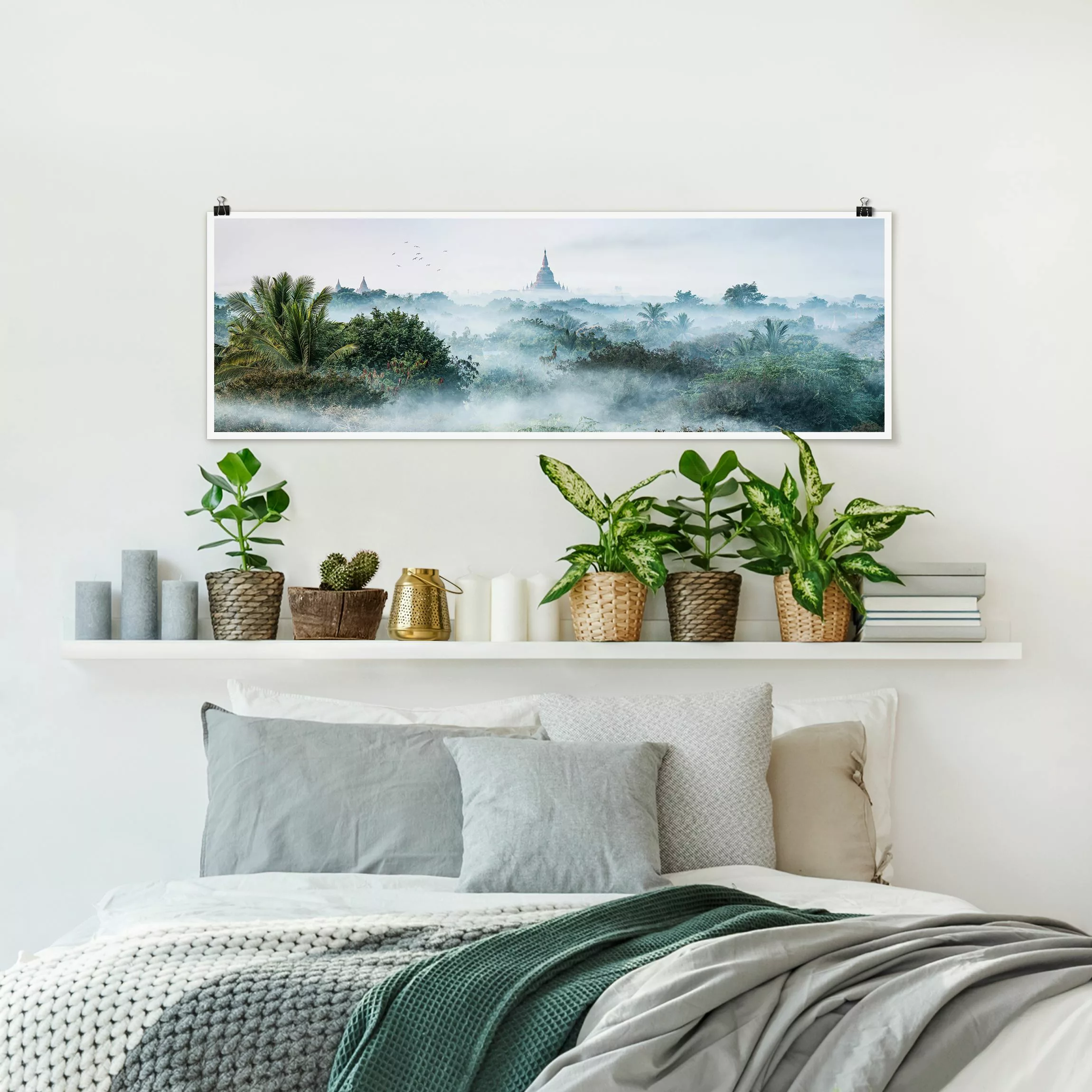 Poster Morgennebel über dem Dschungel von Bagan günstig online kaufen