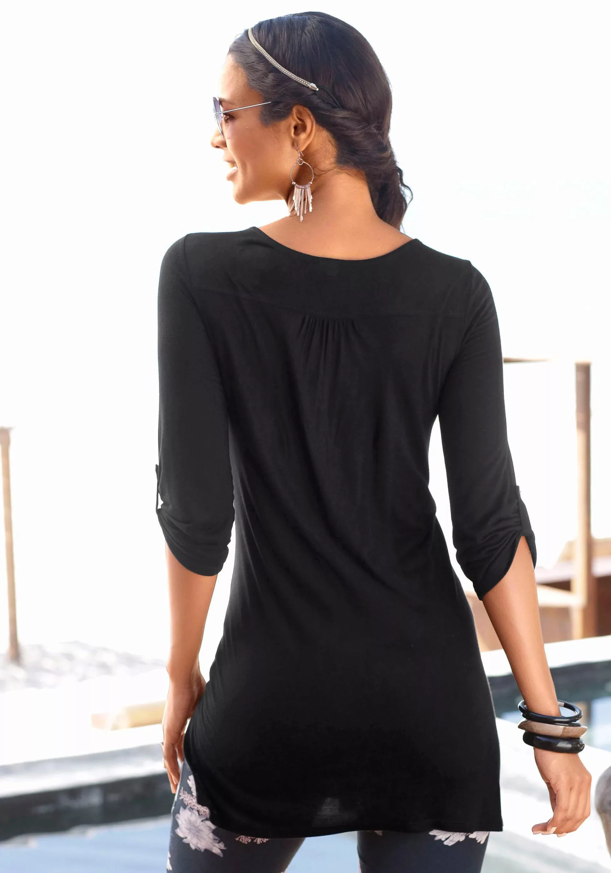LASCANA Longshirt mit Spitzenkante am Ausschnitt, 3/4-Armshirt, lange Passf günstig online kaufen