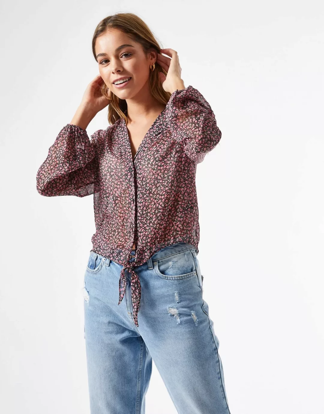 Miss Selfridge – Geraffte Bluse mit schwarzem Ditseymuster günstig online kaufen