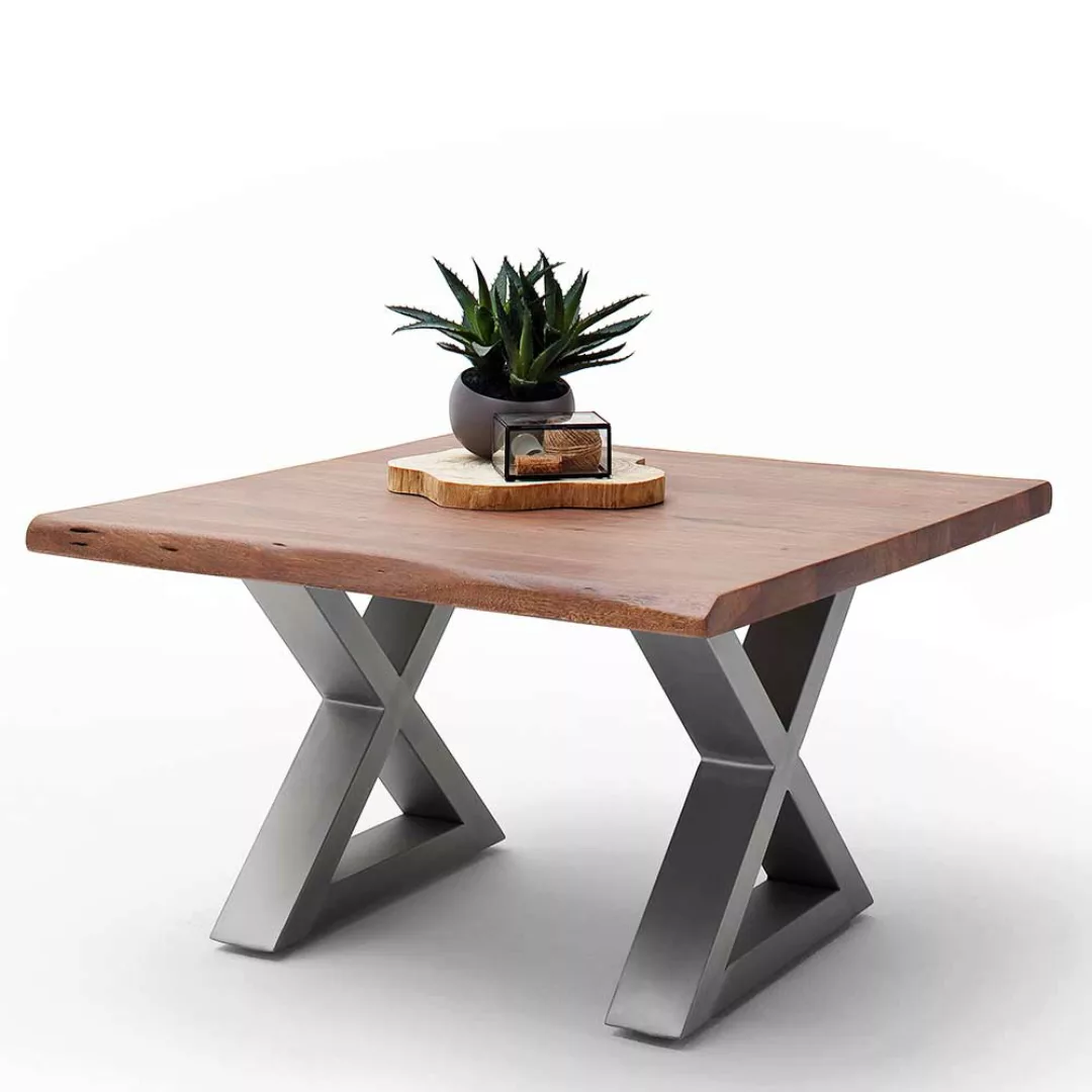 Baumkanten Wohnzimmer Tisch in Walnussfarben Akazie Massivholz und Metall günstig online kaufen