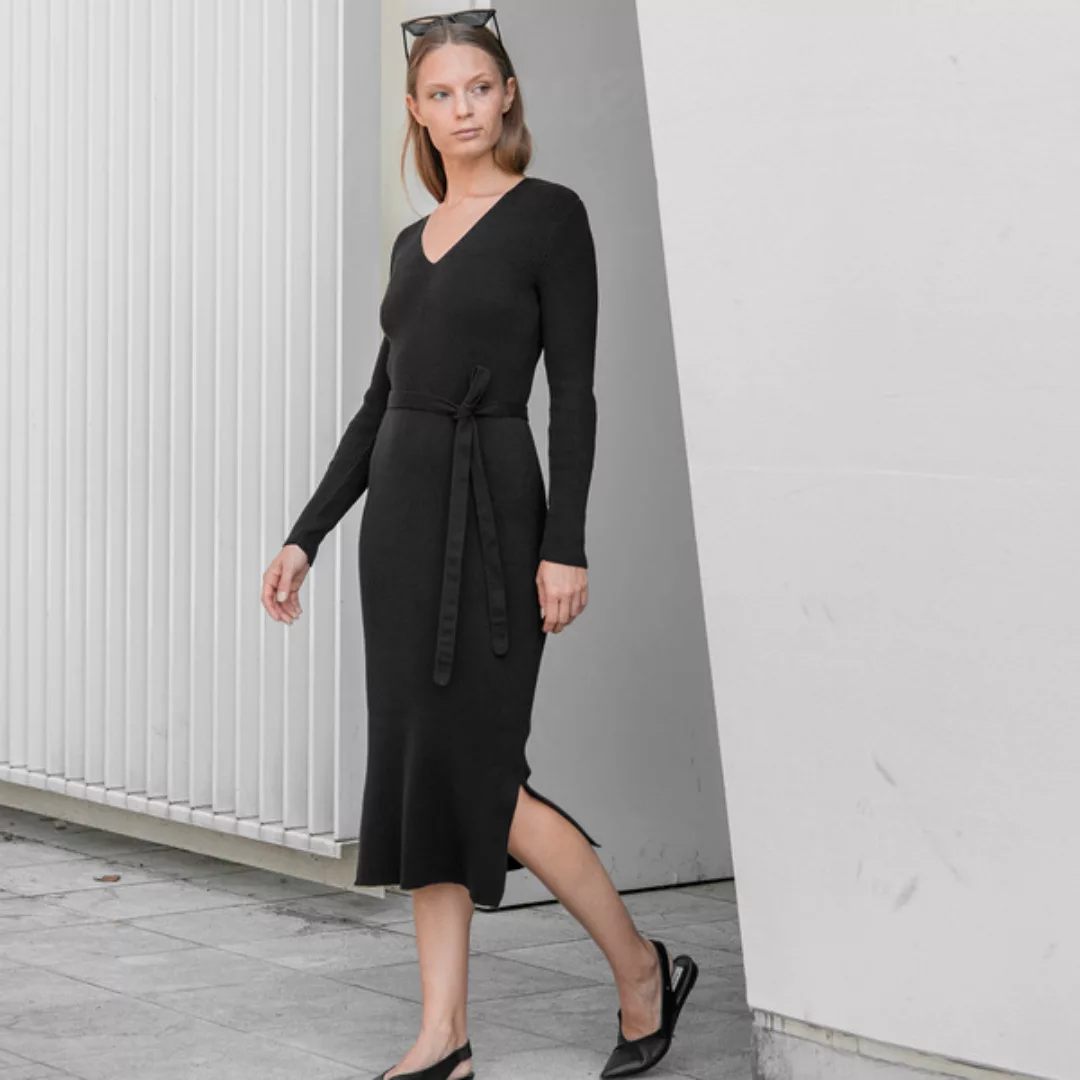 Gestricktes Langärmliges "V-neck" Kleid günstig online kaufen