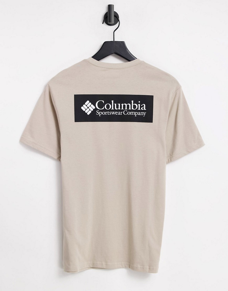 Columbia – North Cascades – T-Shirt in Beige mit Rückenprint-Braun günstig online kaufen