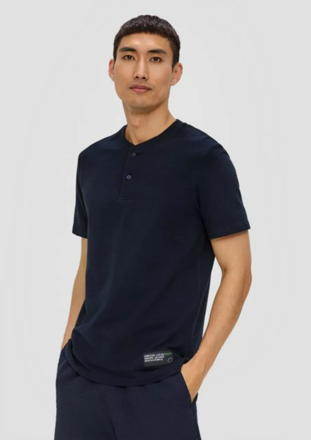 s.Oliver Kurzarmshirt T-Shirt mit Henley-Ausschnitt und Applikation Applika günstig online kaufen