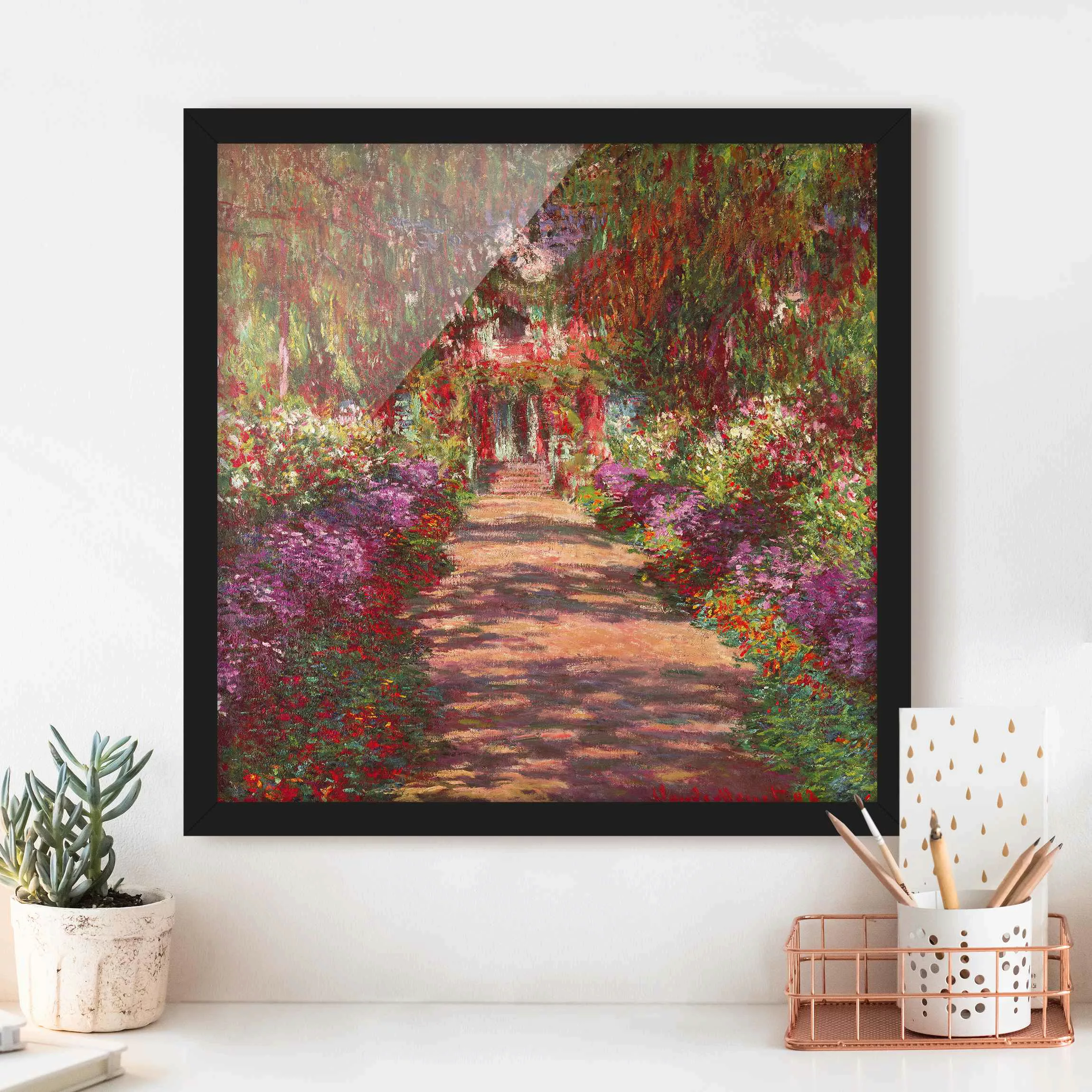 Bild mit Rahmen Kunstdruck - Quadrat Claude Monet - Weg in Monets Garten in günstig online kaufen
