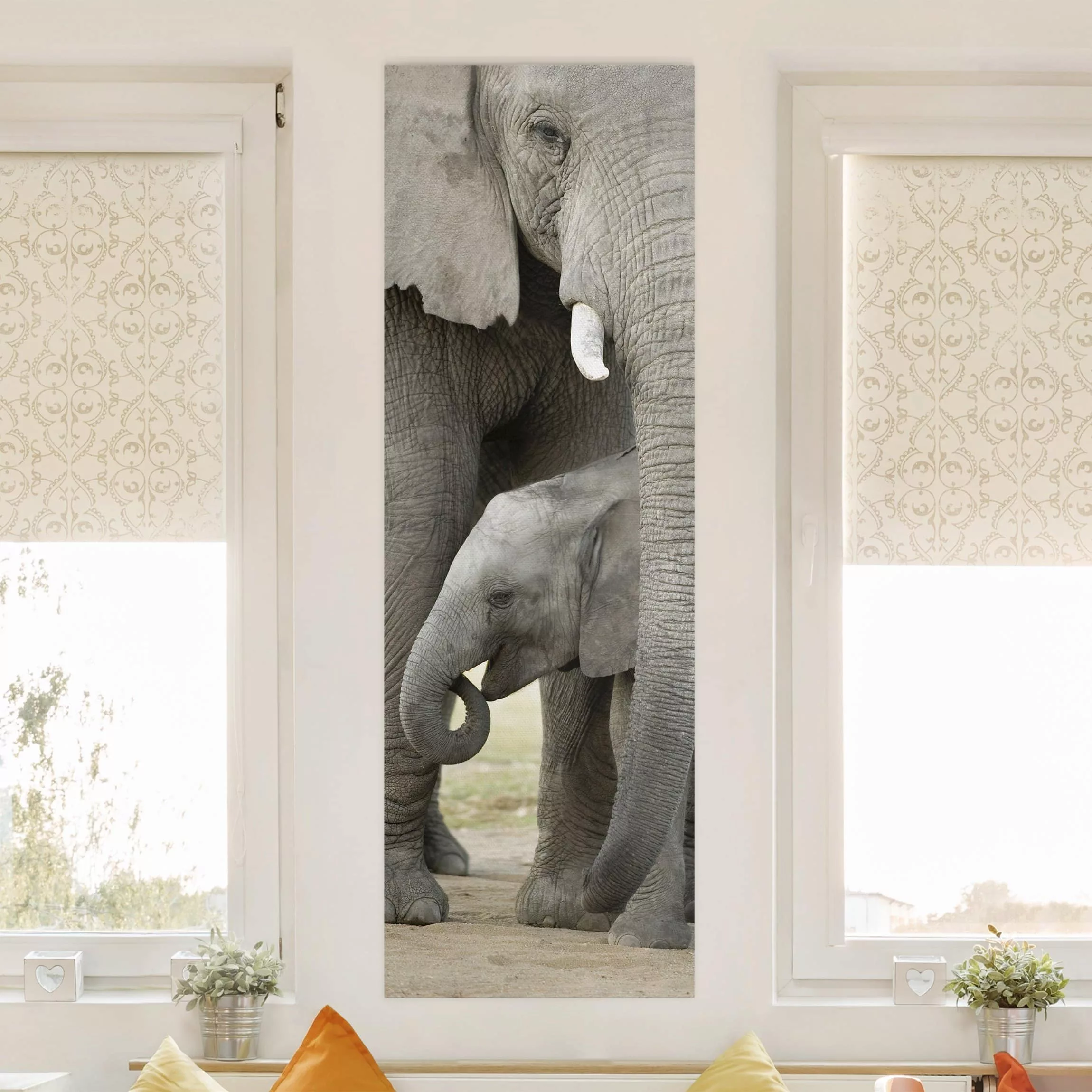 Leinwandbild Elefant - Hochformat Elefantenliebe günstig online kaufen