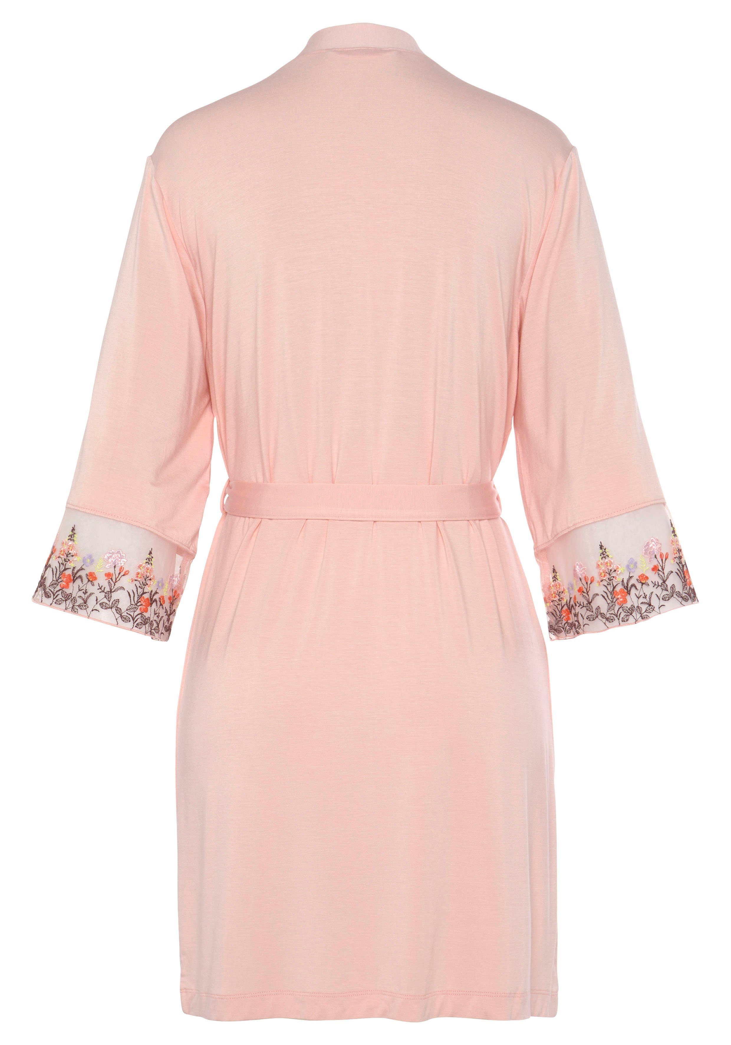 LASCANA Kimono, mit bestickter Spitze günstig online kaufen