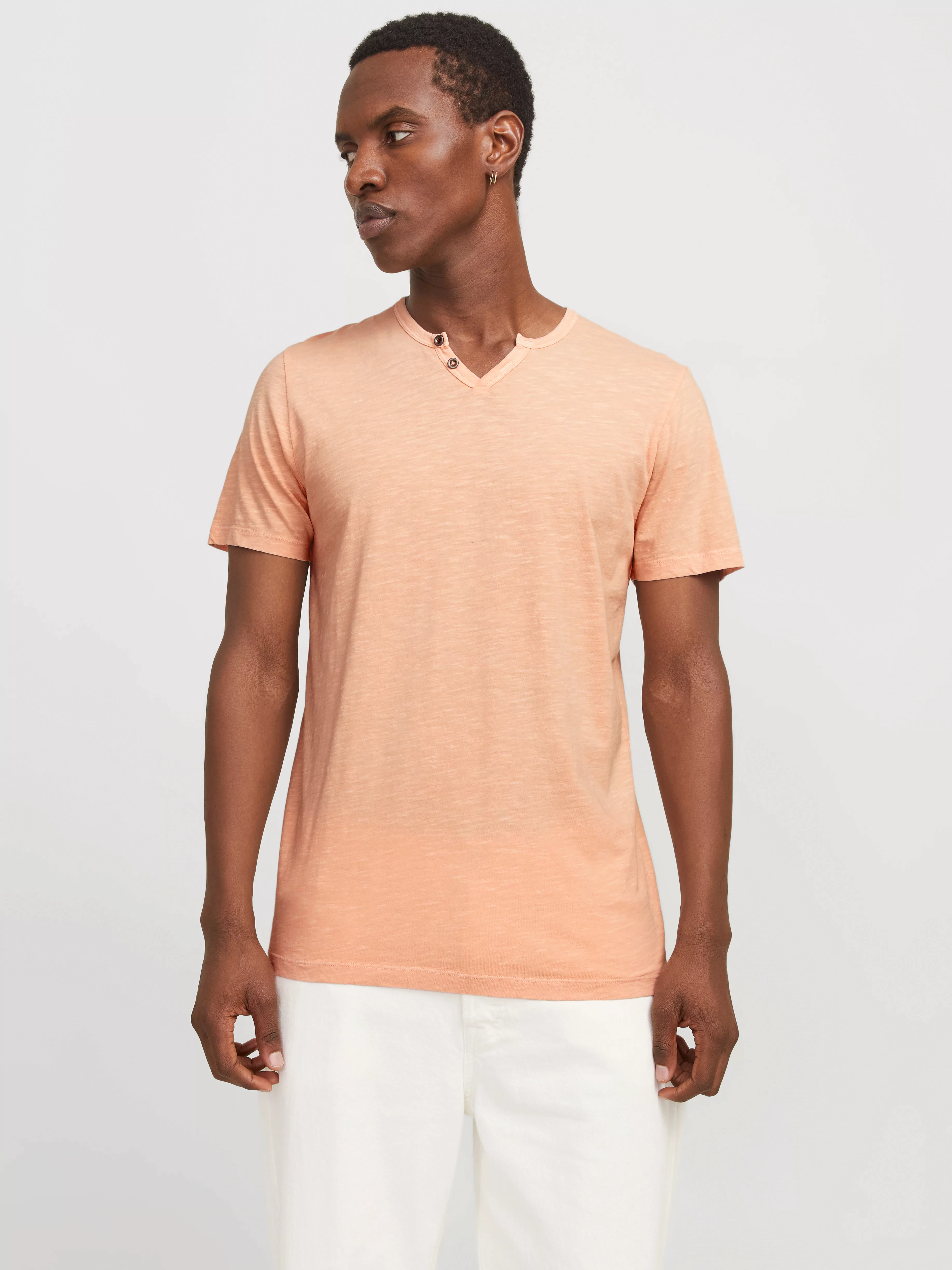 Jack & Jones T-Shirt "JJESPLIT NECK TEE SS NOOS", mit V-Ausschnitt günstig online kaufen