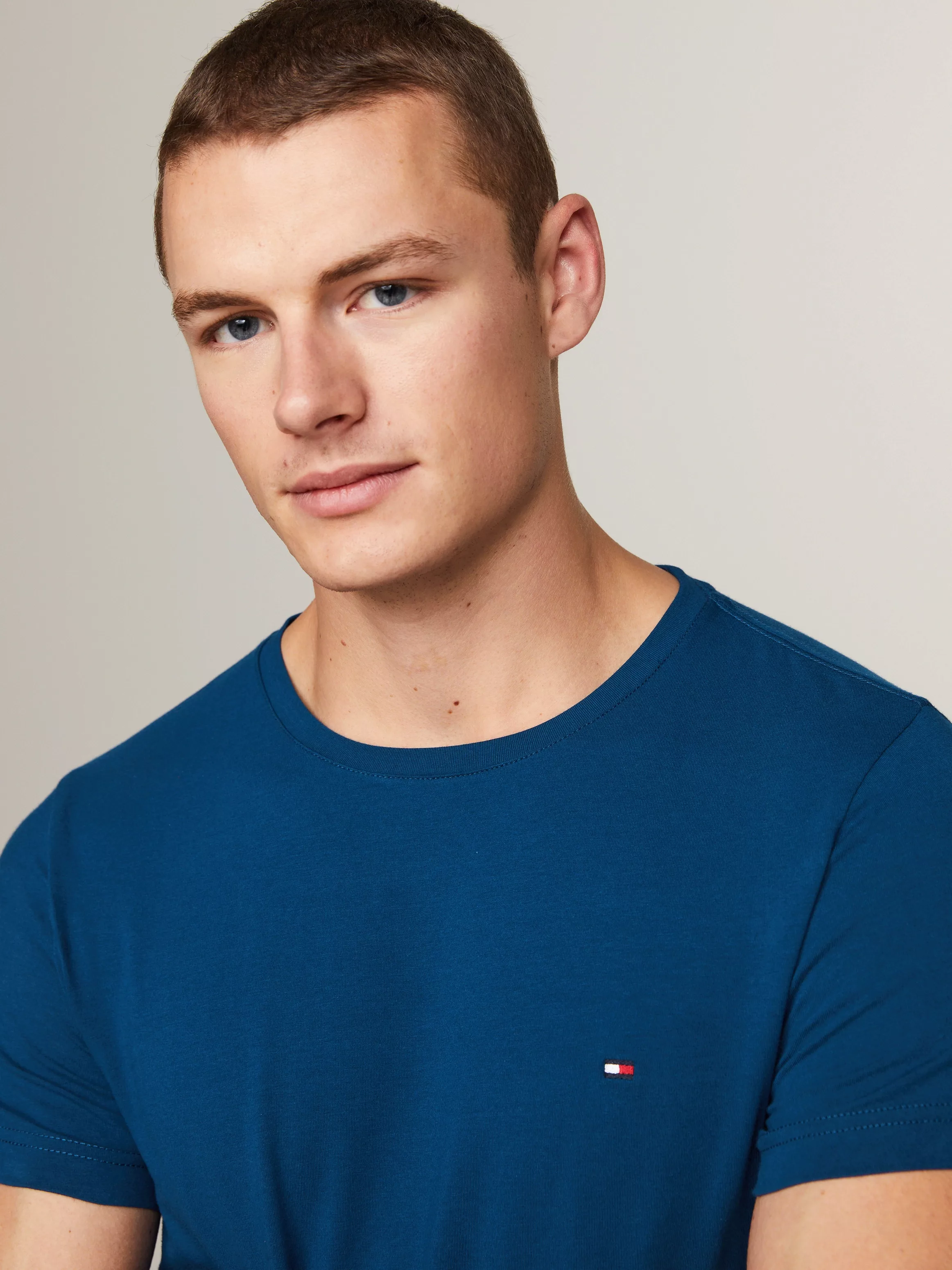 Tommy Hilfiger T-Shirt "STRETCH SLIM FIT TEE", mit Rundhalsausschnitt günstig online kaufen