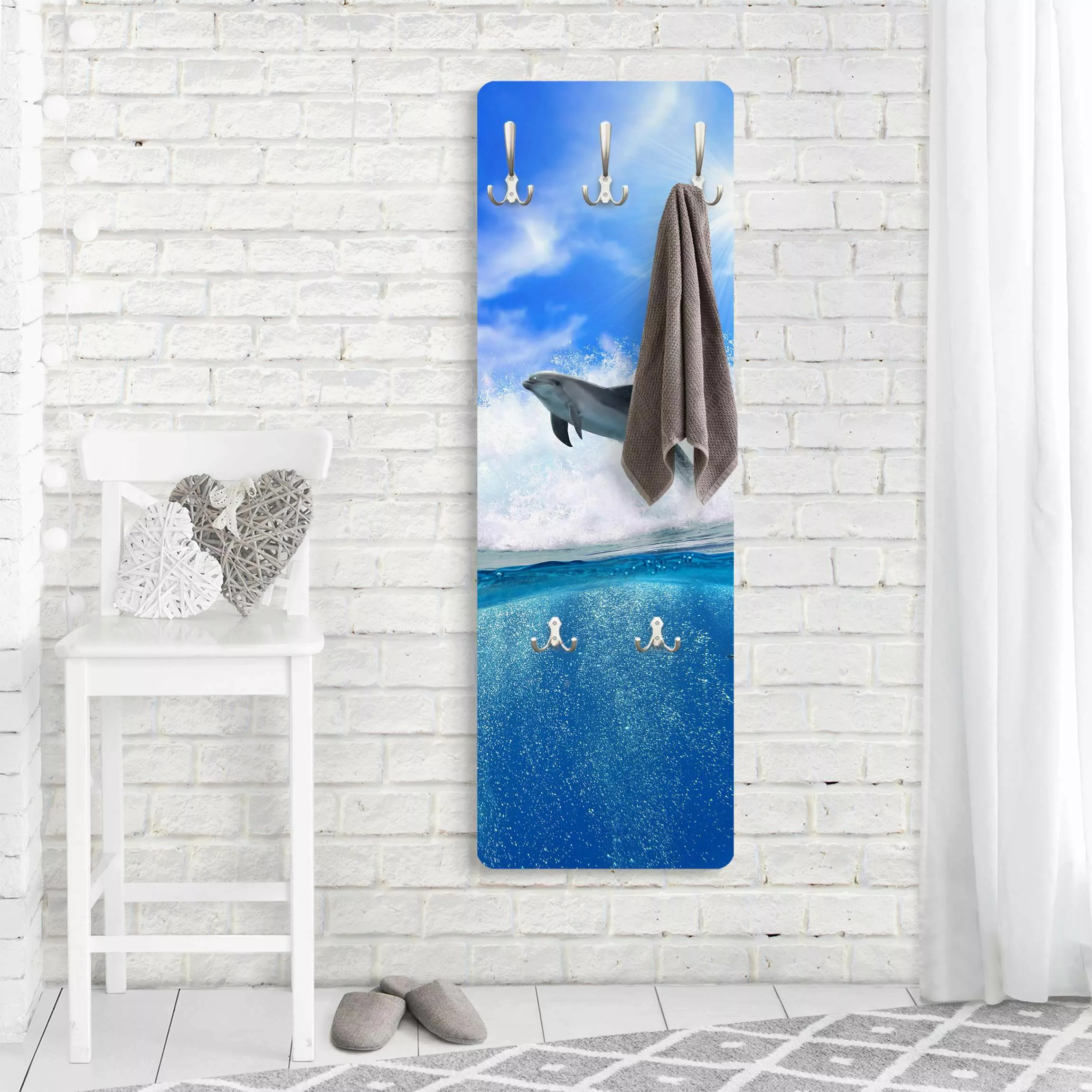 Wandgarderobe Holzpaneel Tiere Playing Dolphins günstig online kaufen