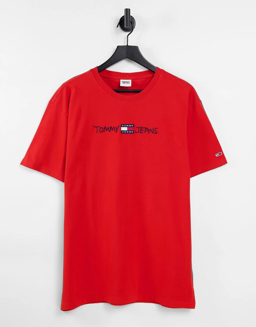 Tommy Jeans – T-Shirt in Rot mit geradem Schnitt und gesticktem Logoschrift günstig online kaufen
