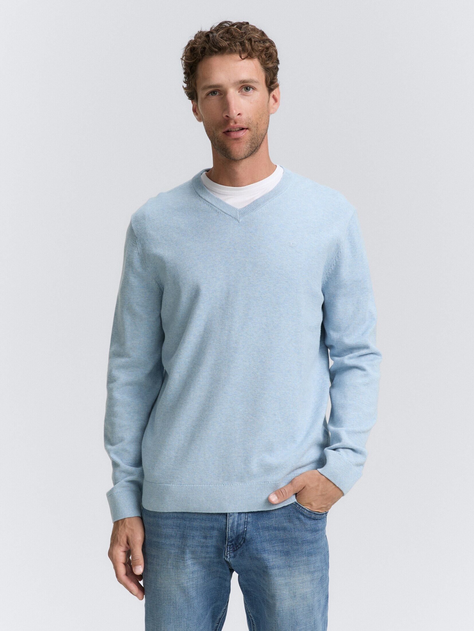 TOM TAILOR V-Ausschnitt-Pullover mit kleiner Logo-Stickerei günstig online kaufen