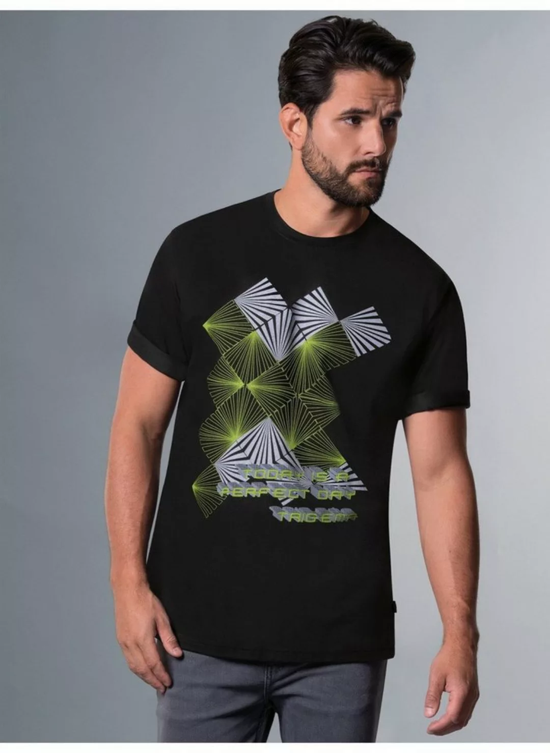 Trigema T-Shirt TRIGEMA T-Shirt mit Neon-Print (1-tlg) günstig online kaufen