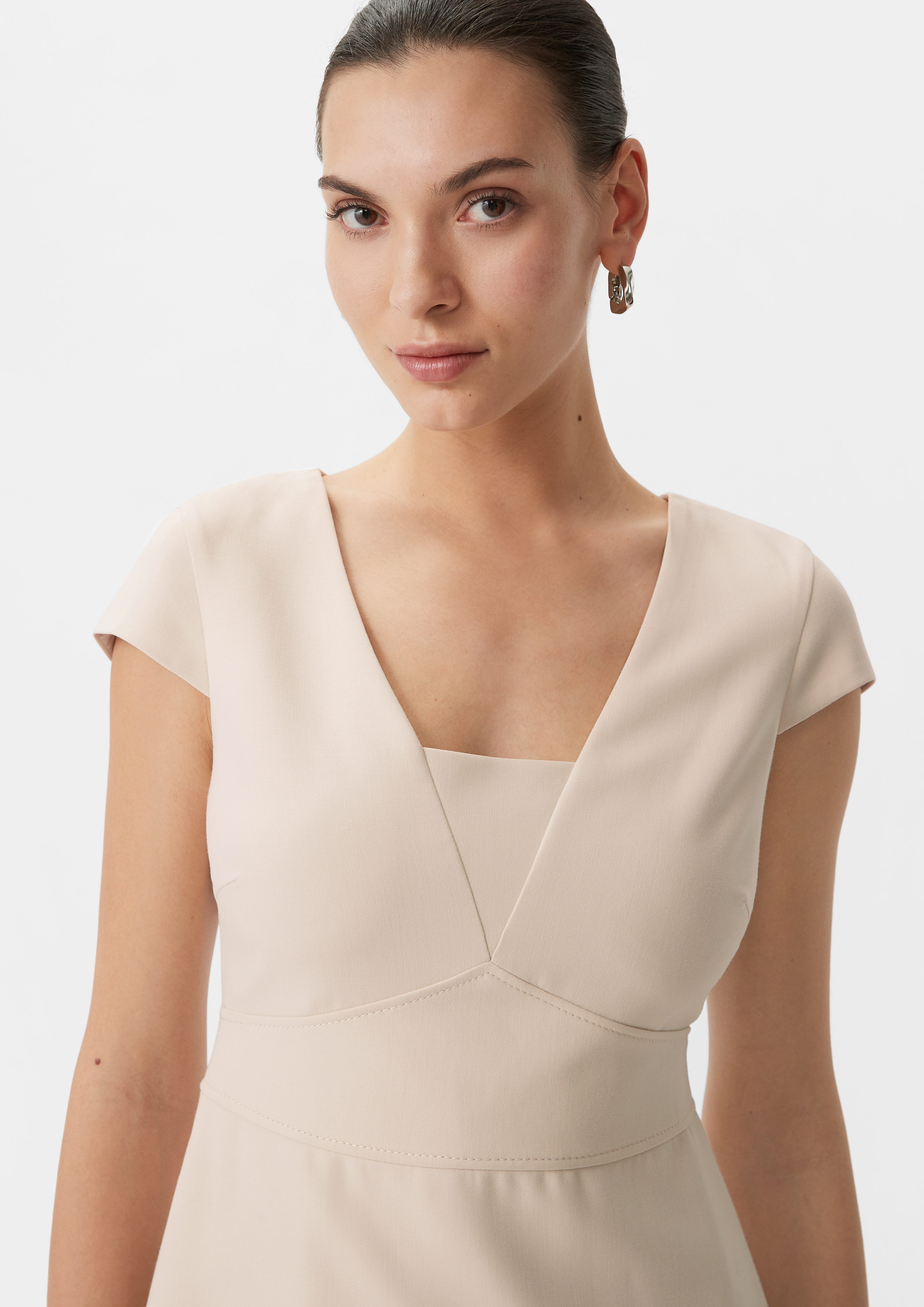 Comma Minikleid Elegantes Etuikleid mit Kappärmeln günstig online kaufen