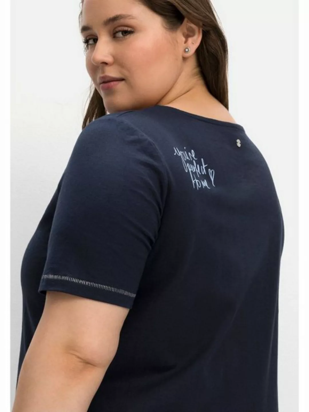 Sheego T-Shirt "Große Größen", mit Print hinten auf der Schulter günstig online kaufen
