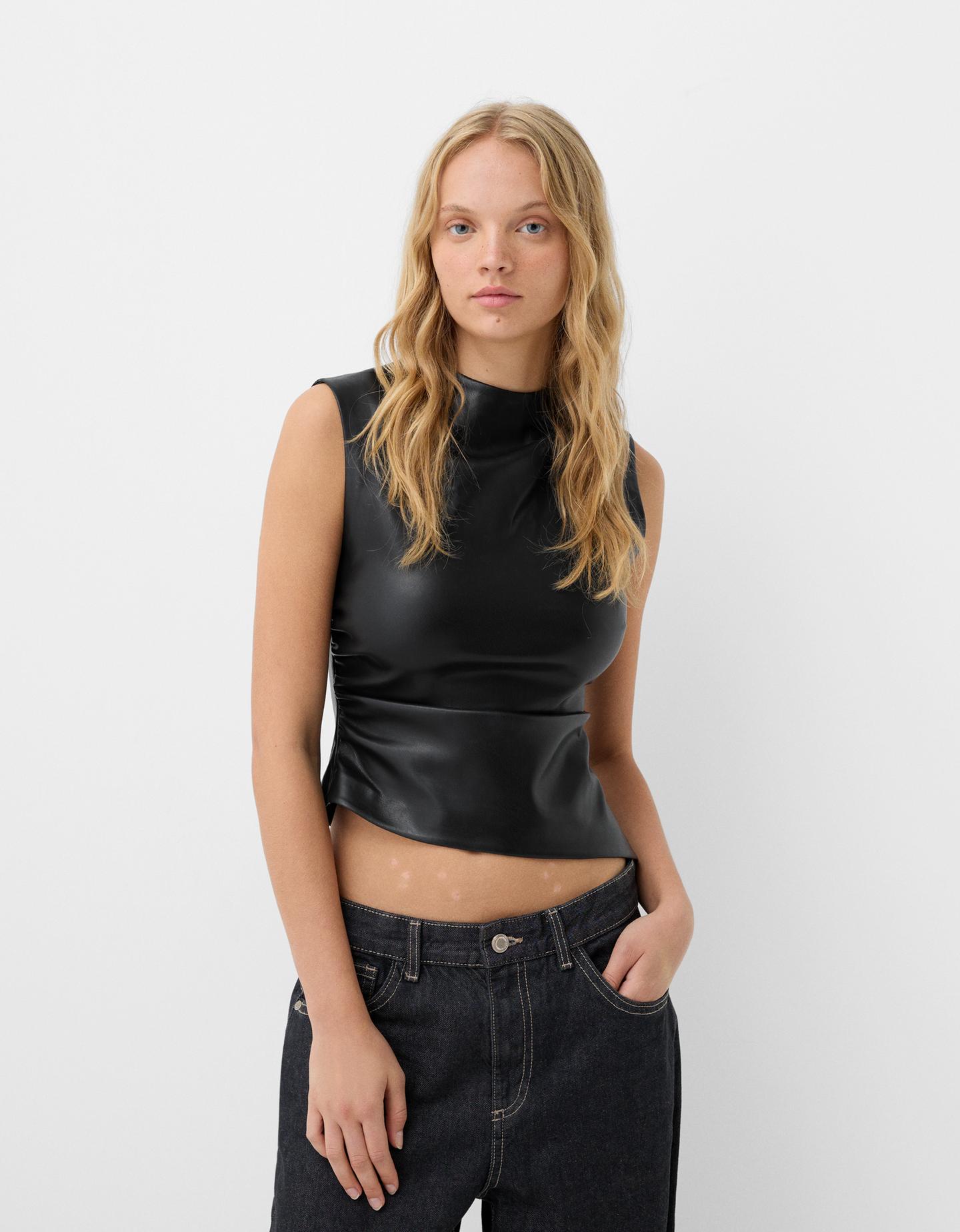 Bershka Asymmetrisches Drapiertes Top Aus Kunstleder Damen M Schwarz günstig online kaufen