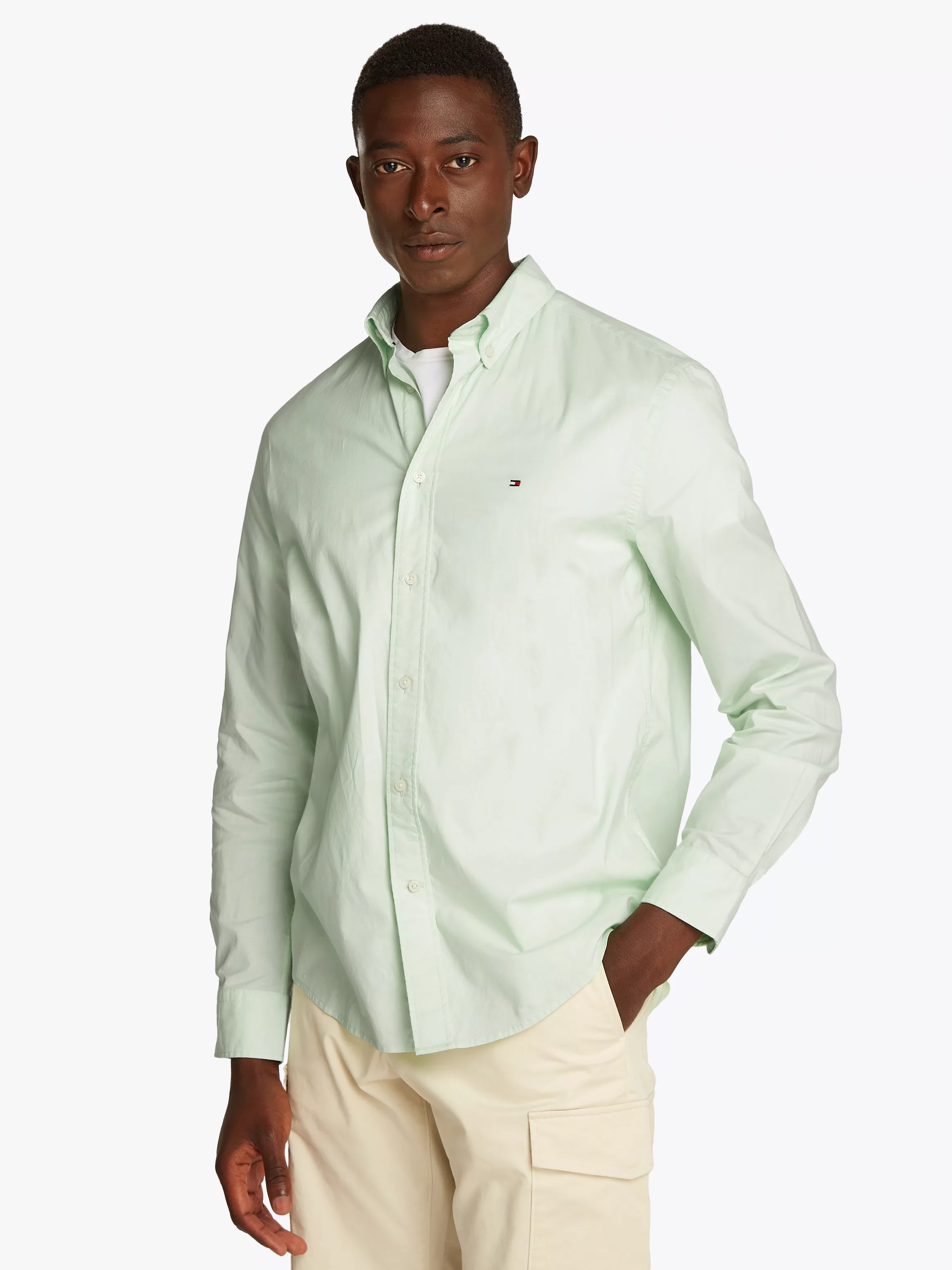 Tommy Hilfiger Businesshemd "FLEX POPLIN SOLID RF SHIRT 1", mit Logosticker günstig online kaufen