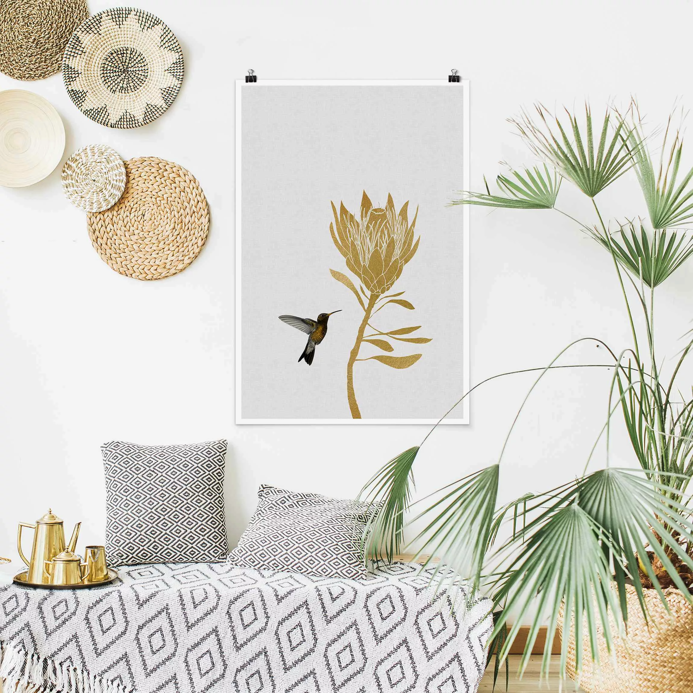 Poster Kolibri und tropische goldene Blüte günstig online kaufen