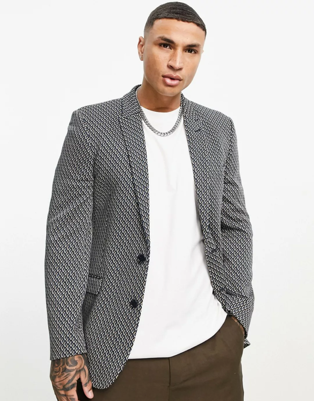 ASOS DESIGN – Sehr enger Blazer in Marineblau mit geometrischem Jacquardmus günstig online kaufen