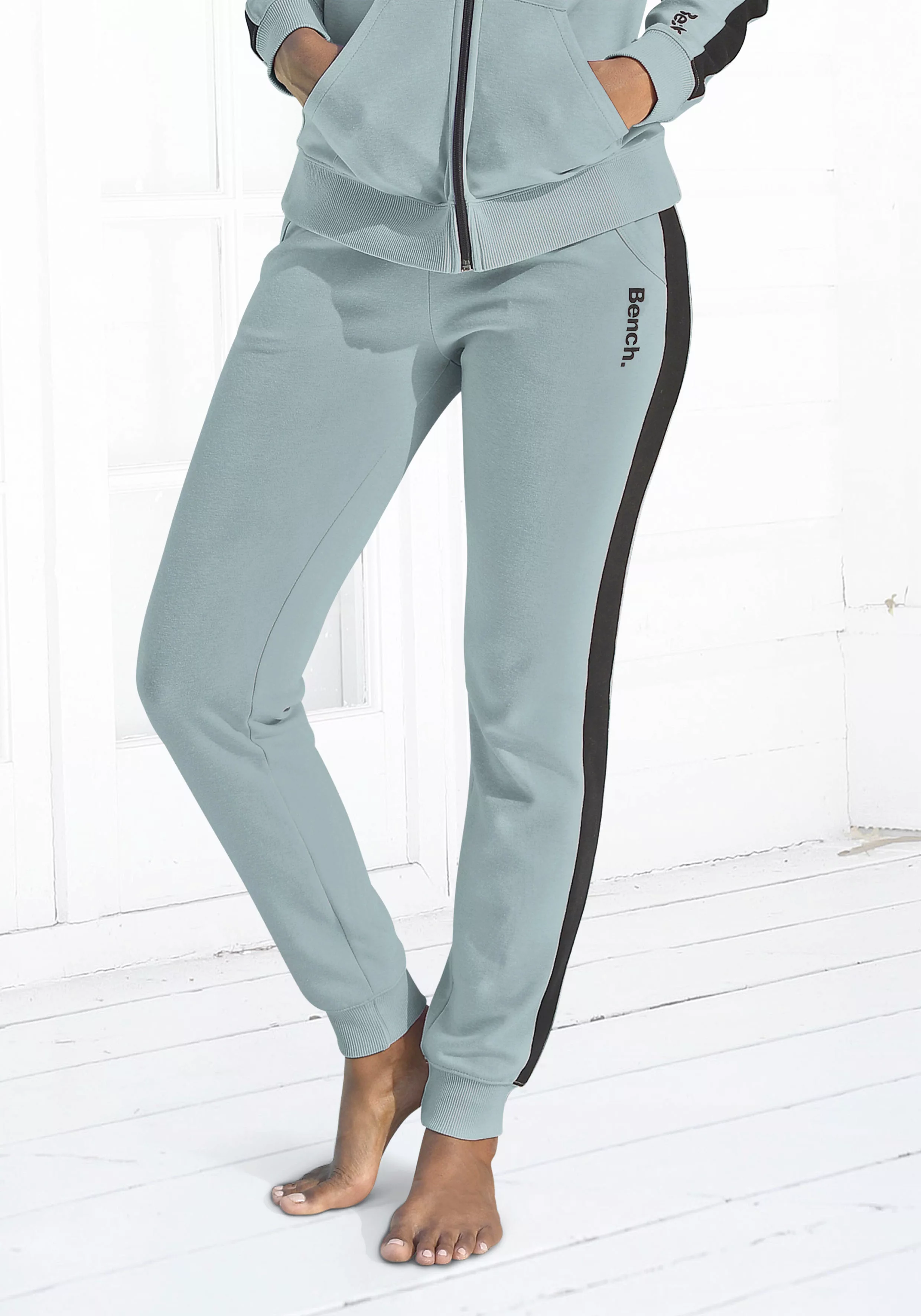 Bench. Loungewear Loungehose, mit Seitenstreifen und geradem Bein, Loungean günstig online kaufen